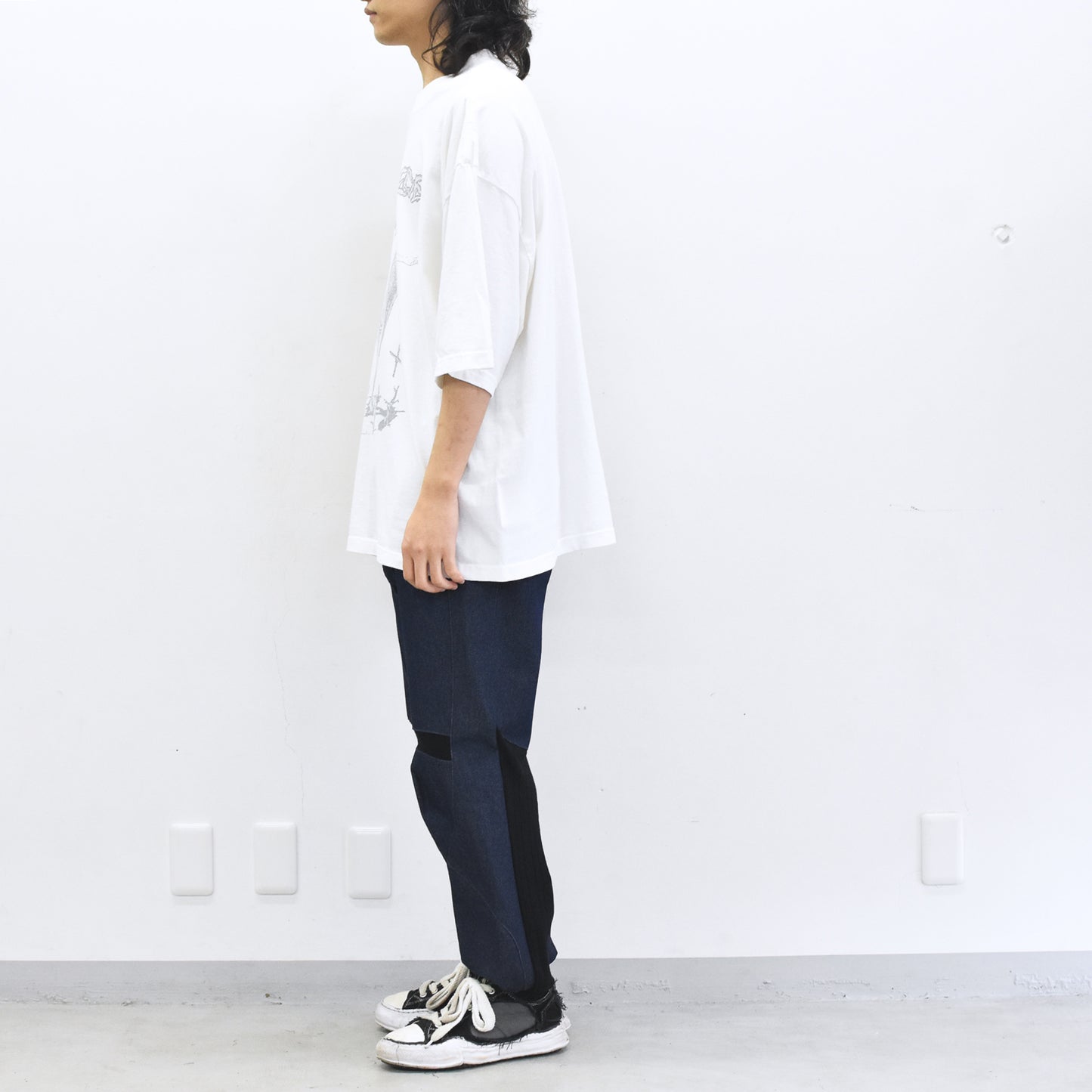 BODYSONG. / TEE/PHOTOCHROMIC/OHIANA - WHITE