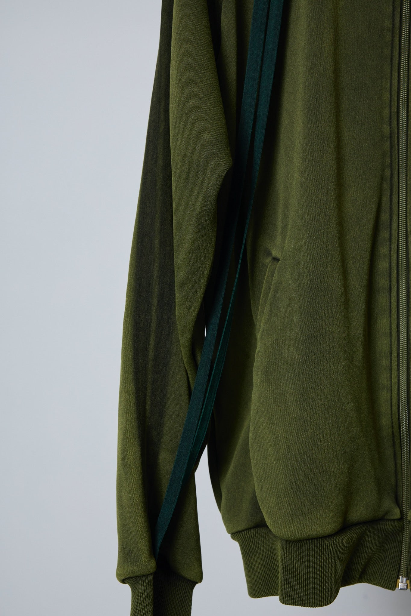 BODYSONG. / 先行予約 PIGMENT TRACKJ F25 - GREEN