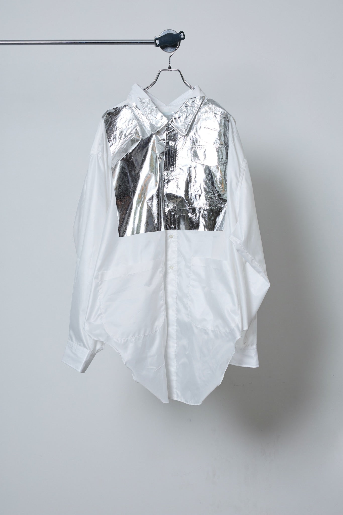 BODYSONG. / 先行予約 FOIL ROUND HEM SH - WHITE