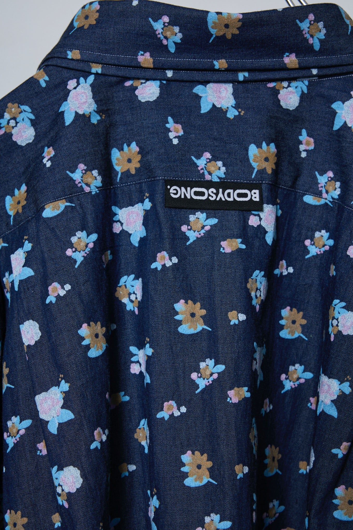 BODYSONG. / 先行予約 FLORAL SPLATTER SHIRT - NAVY