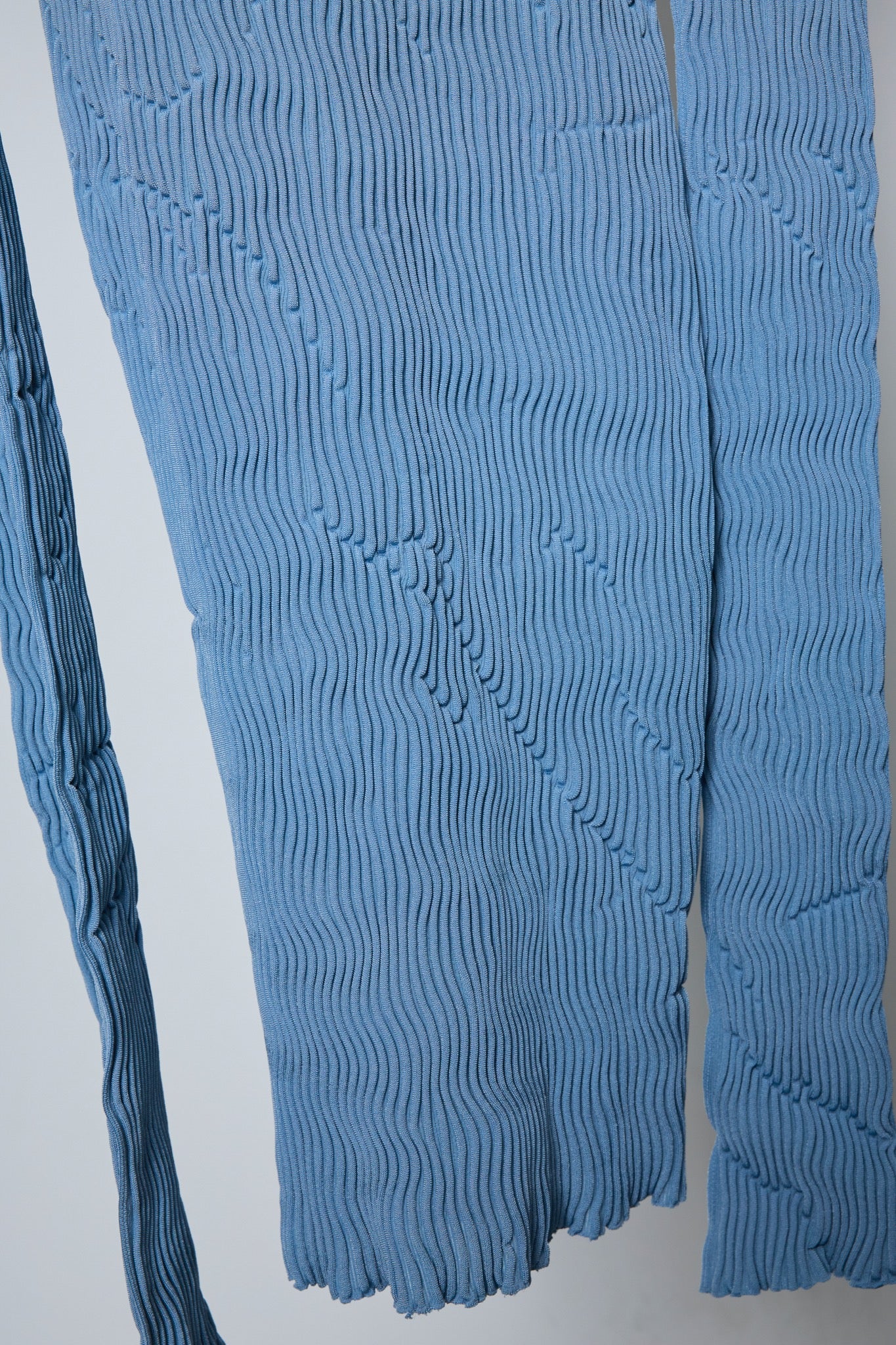 BODYSONG. / 先行予約 SEAMLESS THIN KNIT F25 / RIB - BLUE