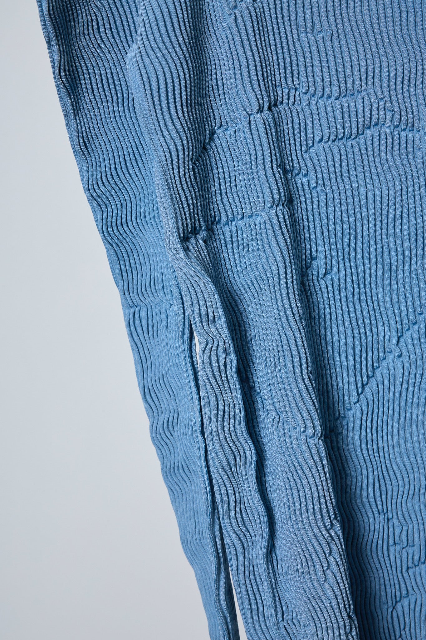 BODYSONG. / 先行予約 SEAMLESS THIN KNIT F25 / RIB - BLUE