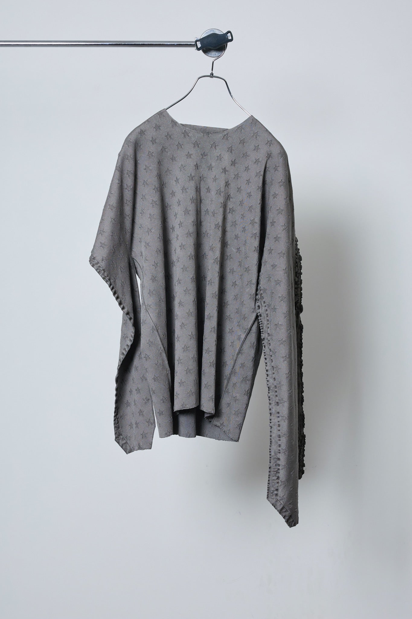 BODYSONG. / 先行予約 SEAMLESS ASYMMETRICAL KNIT F25 / STAR - GREY