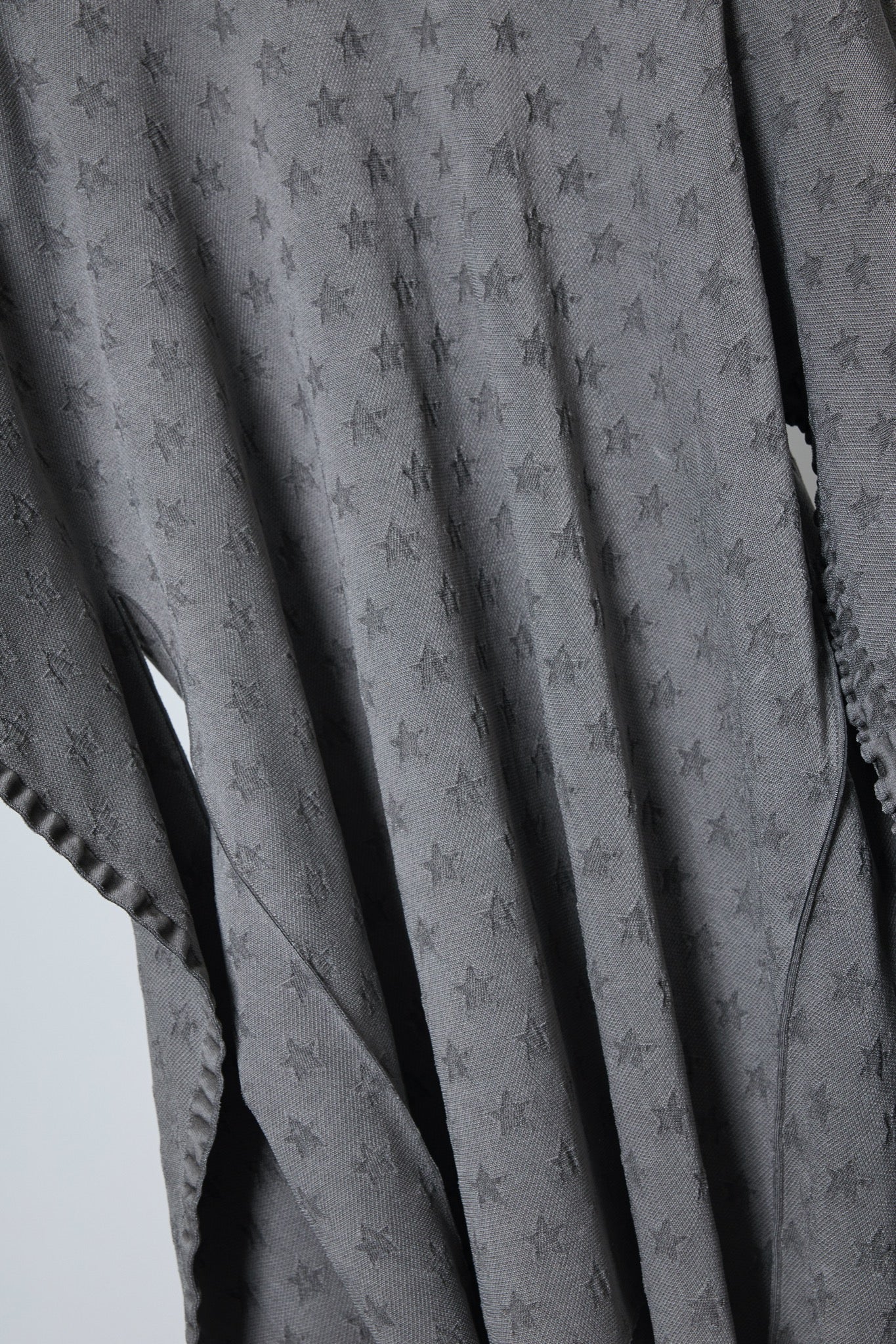 BODYSONG. / 先行予約 SEAMLESS ASYMMETRICAL KNIT F25 / STAR - GREY