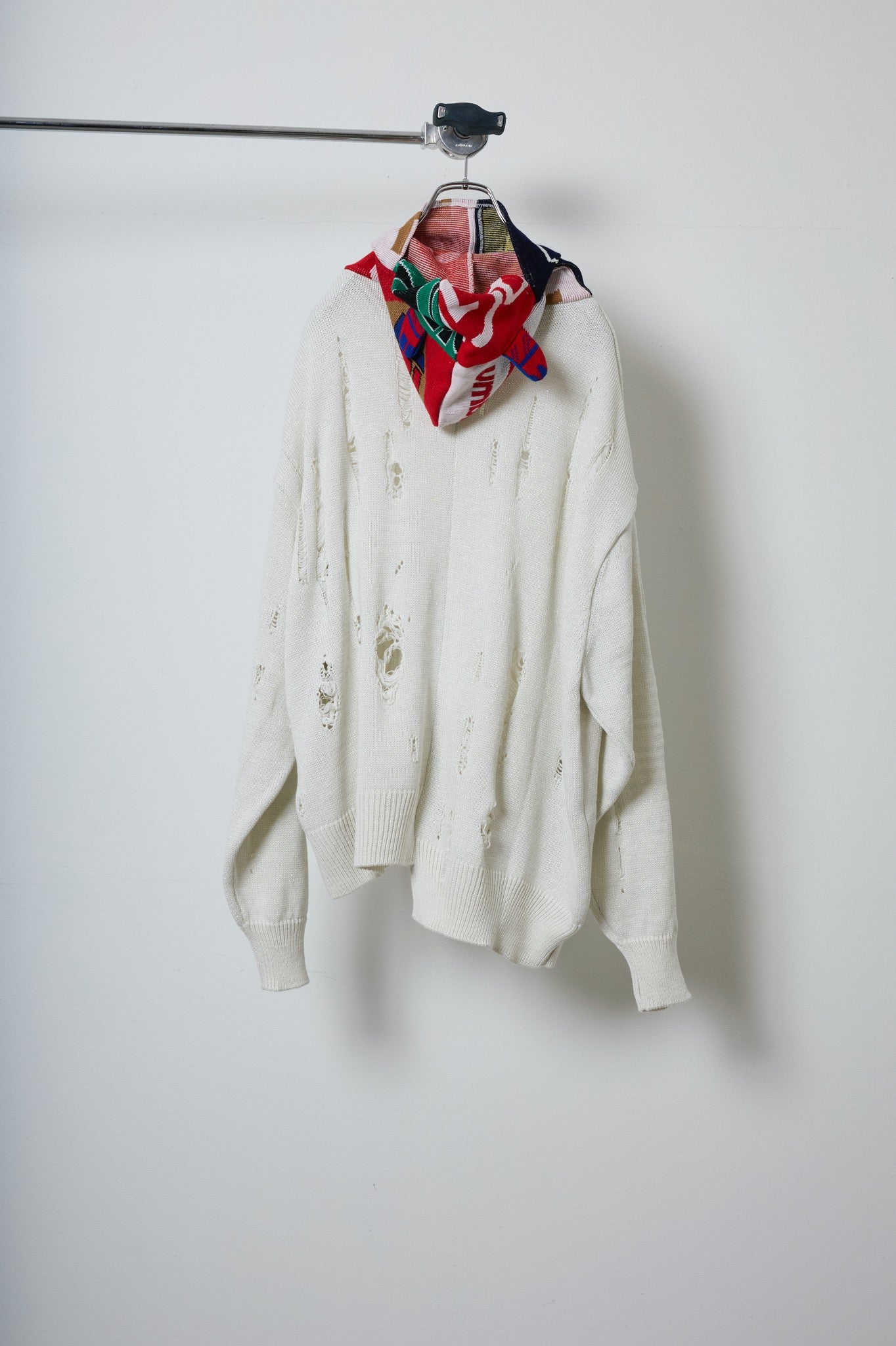 BODYSONG. / 先行予約 EARHOOD GLITTERY BALACLAVA SWEATER - WHITE