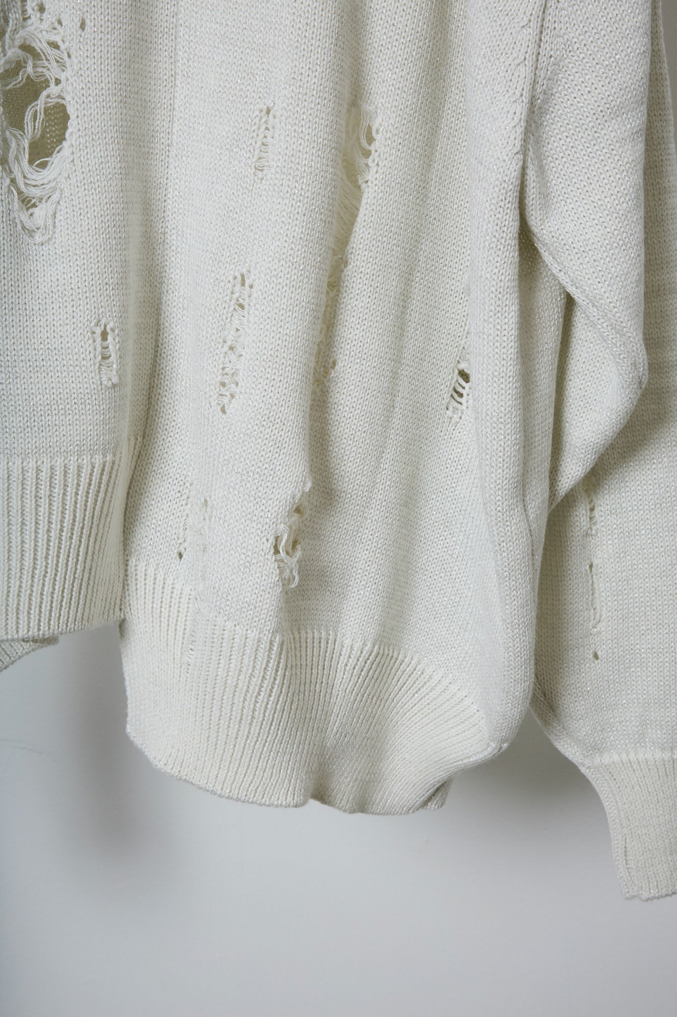 BODYSONG. / 先行予約 EARHOOD GLITTERY BALACLAVA SWEATER - WHITE