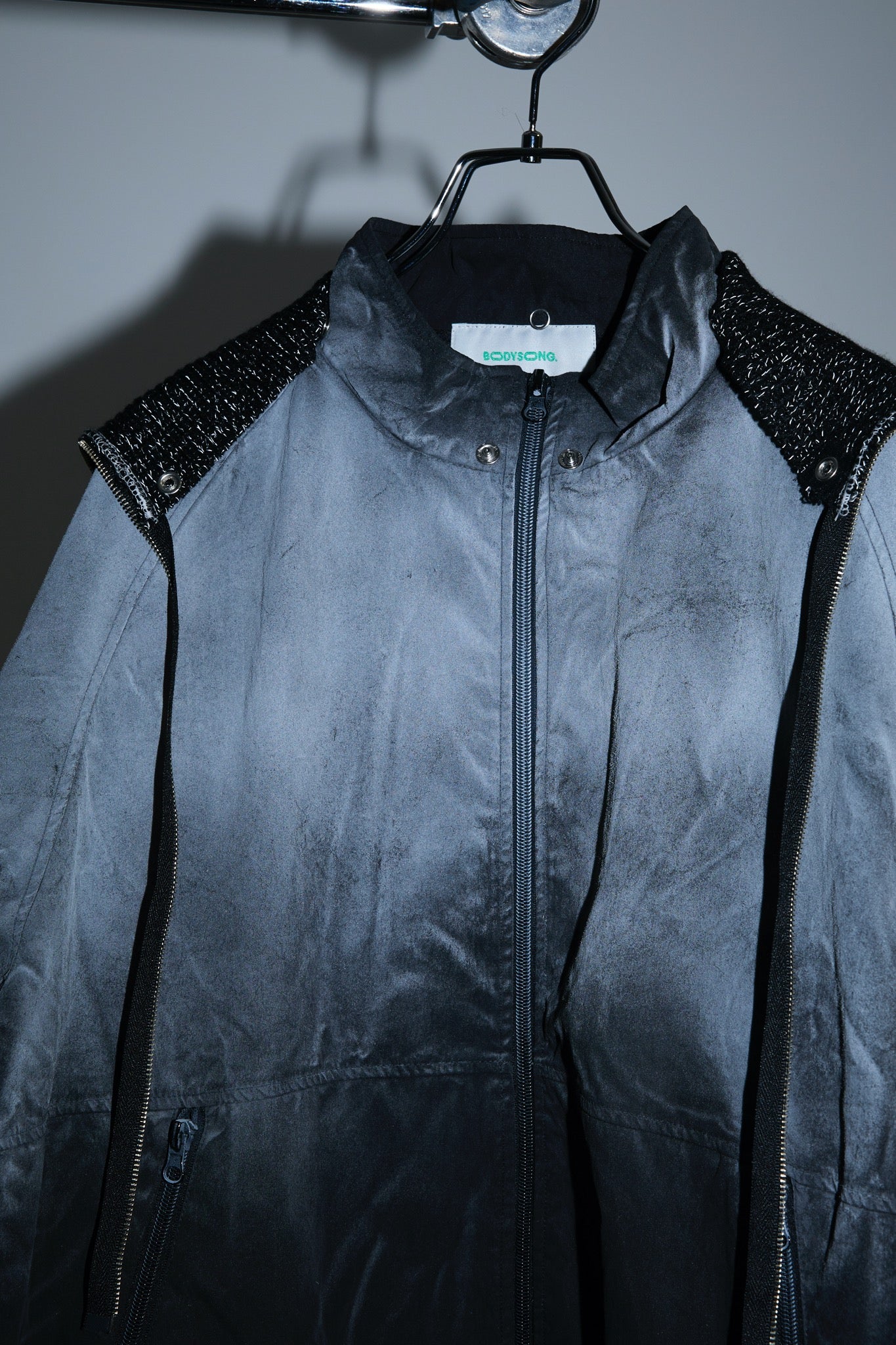 BODYSONG. / 先行予約 SPRAY PIGMENT-DYED BALACLAVA JACKET - BLACK