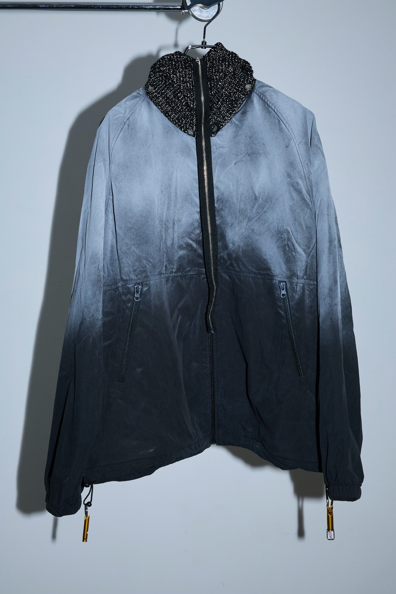 BODYSONG. / 先行予約 SPRAY PIGMENT-DYED BALACLAVA JACKET - BLACK