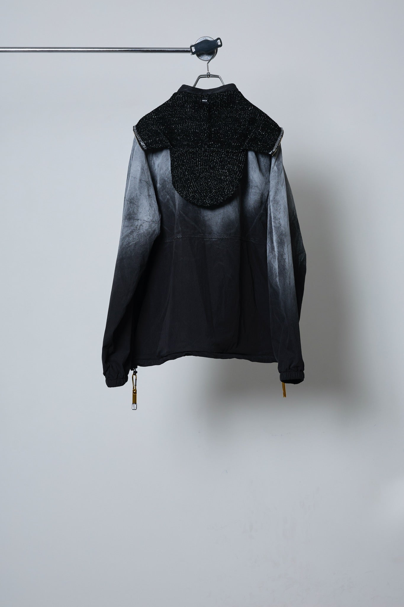 BODYSONG. / 先行予約 SPRAY PIGMENT-DYED BALACLAVA JACKET - BLACK