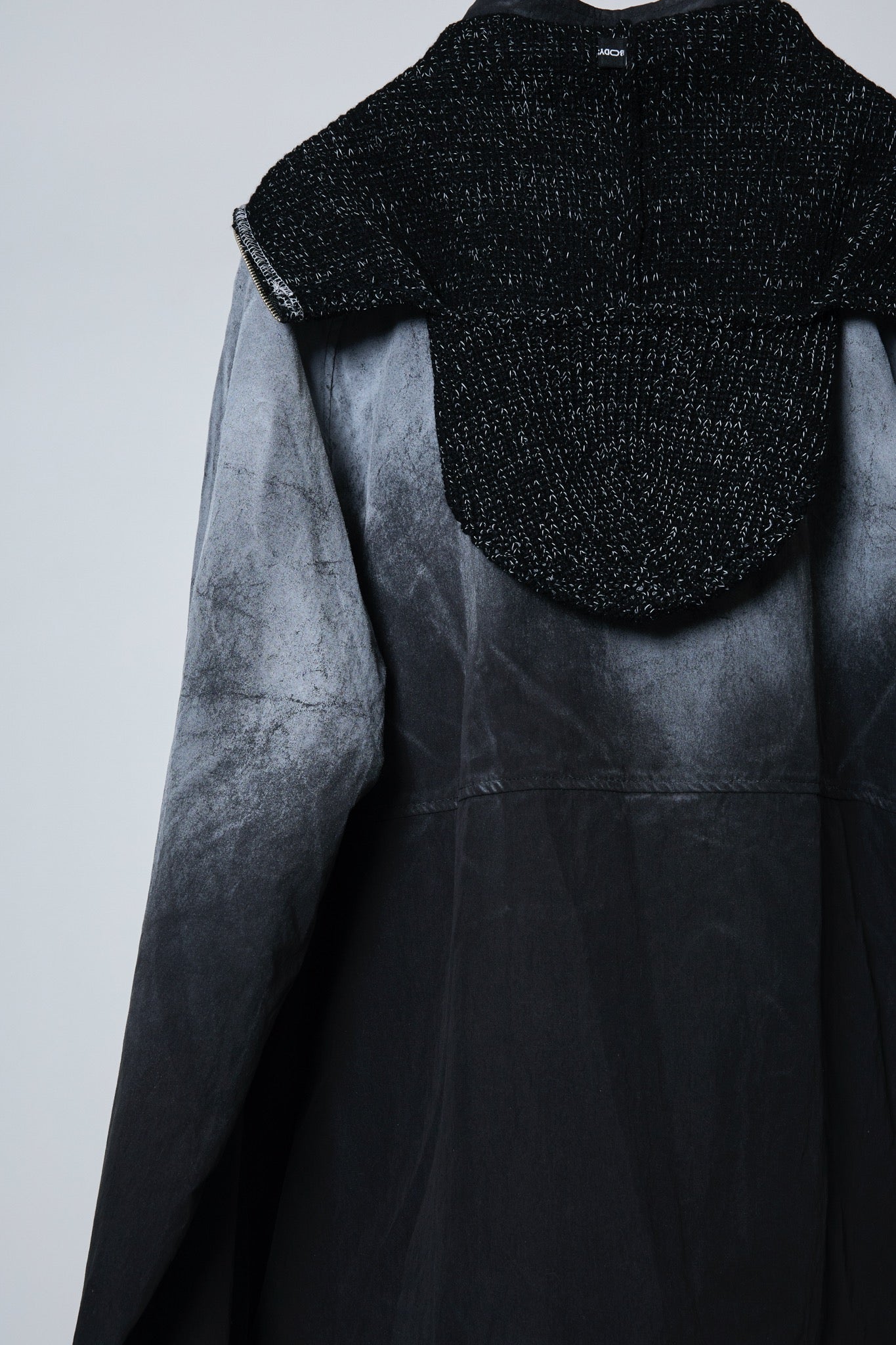 BODYSONG. / 先行予約 SPRAY PIGMENT-DYED BALACLAVA JACKET - BLACK