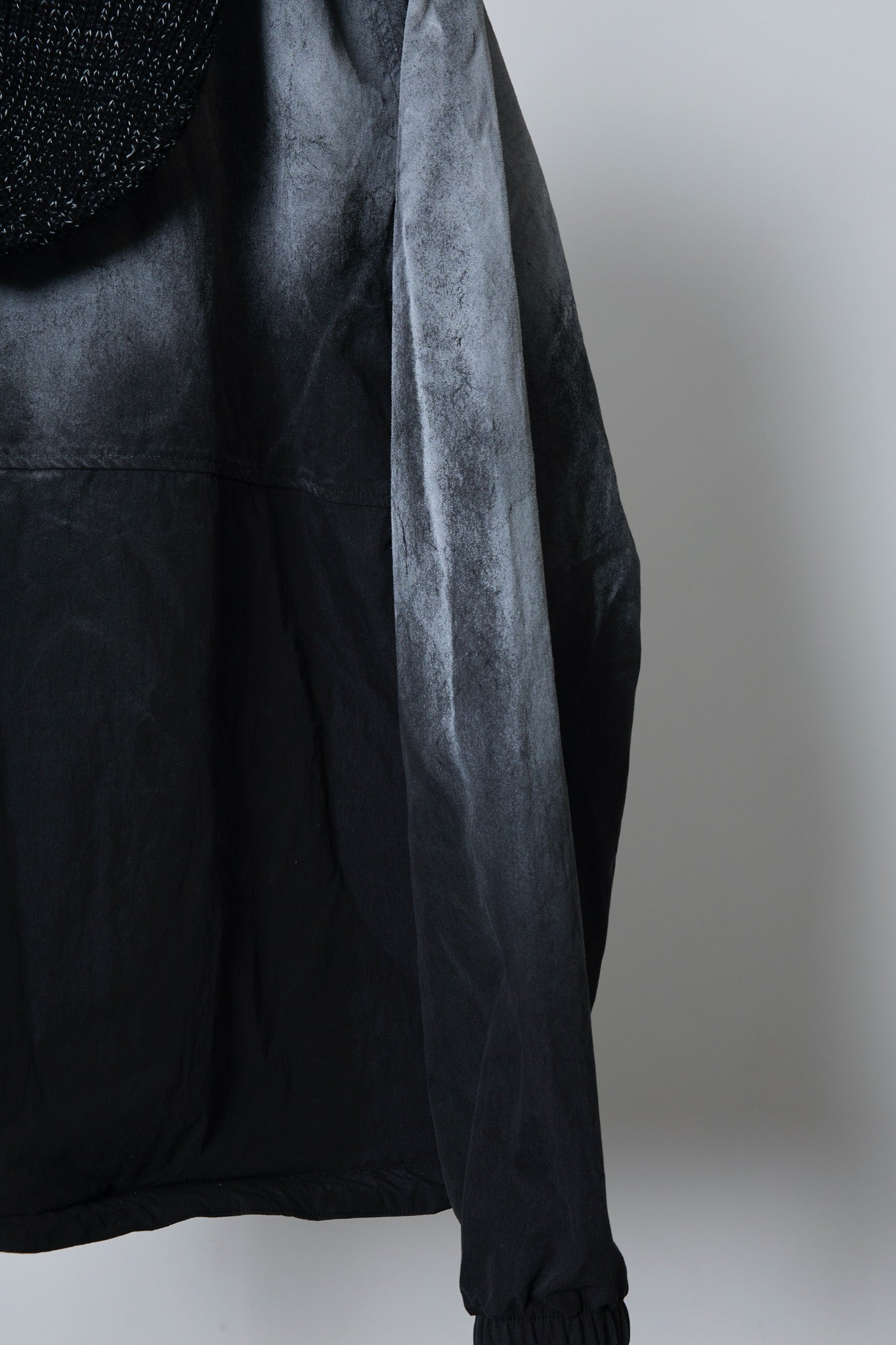 BODYSONG. / 先行予約 SPRAY PIGMENT-DYED BALACLAVA JACKET - BLACK