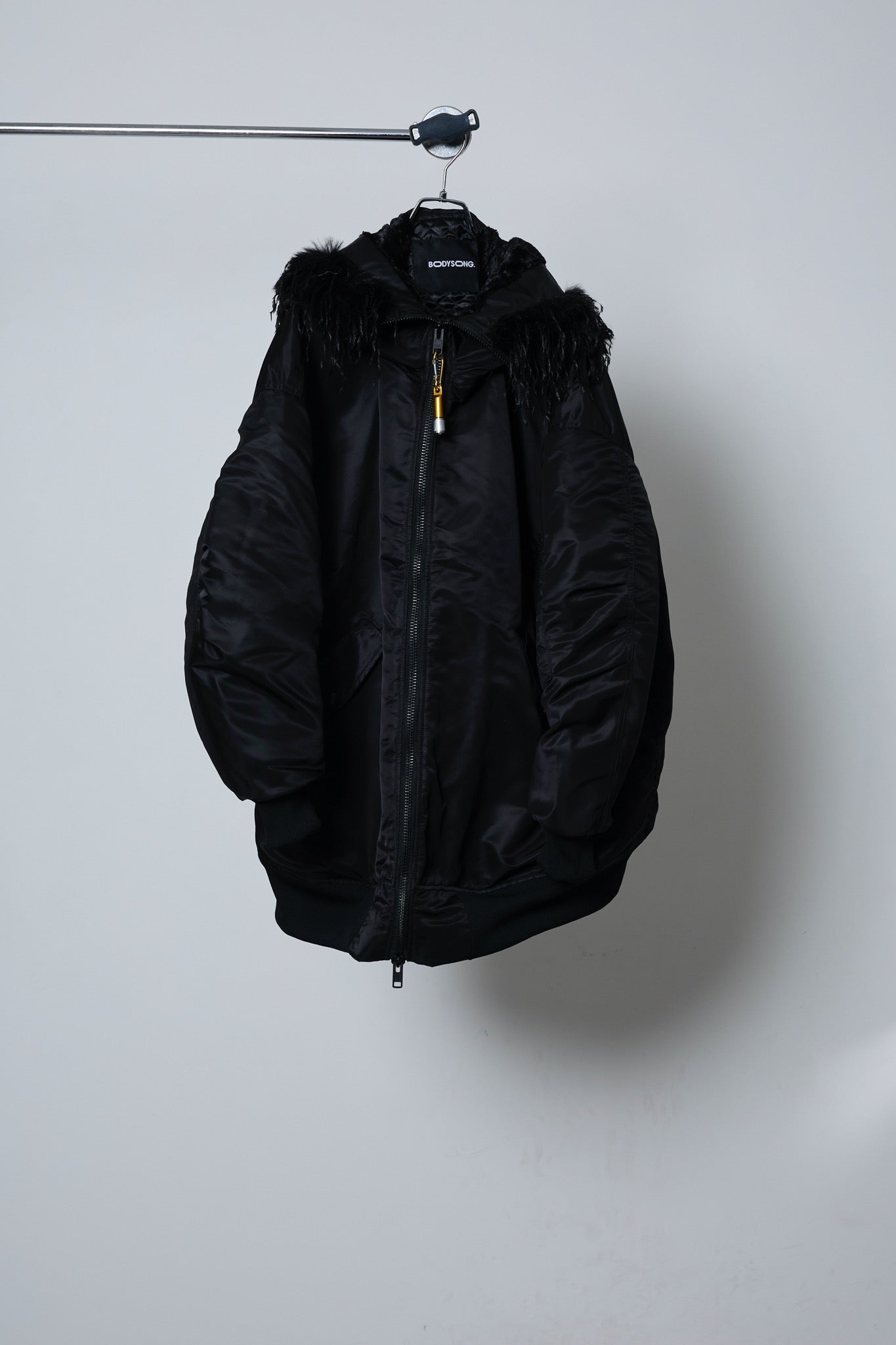 BODYSONG. / 先行予約 ROUND SILHOUETTE N2B - BLACK