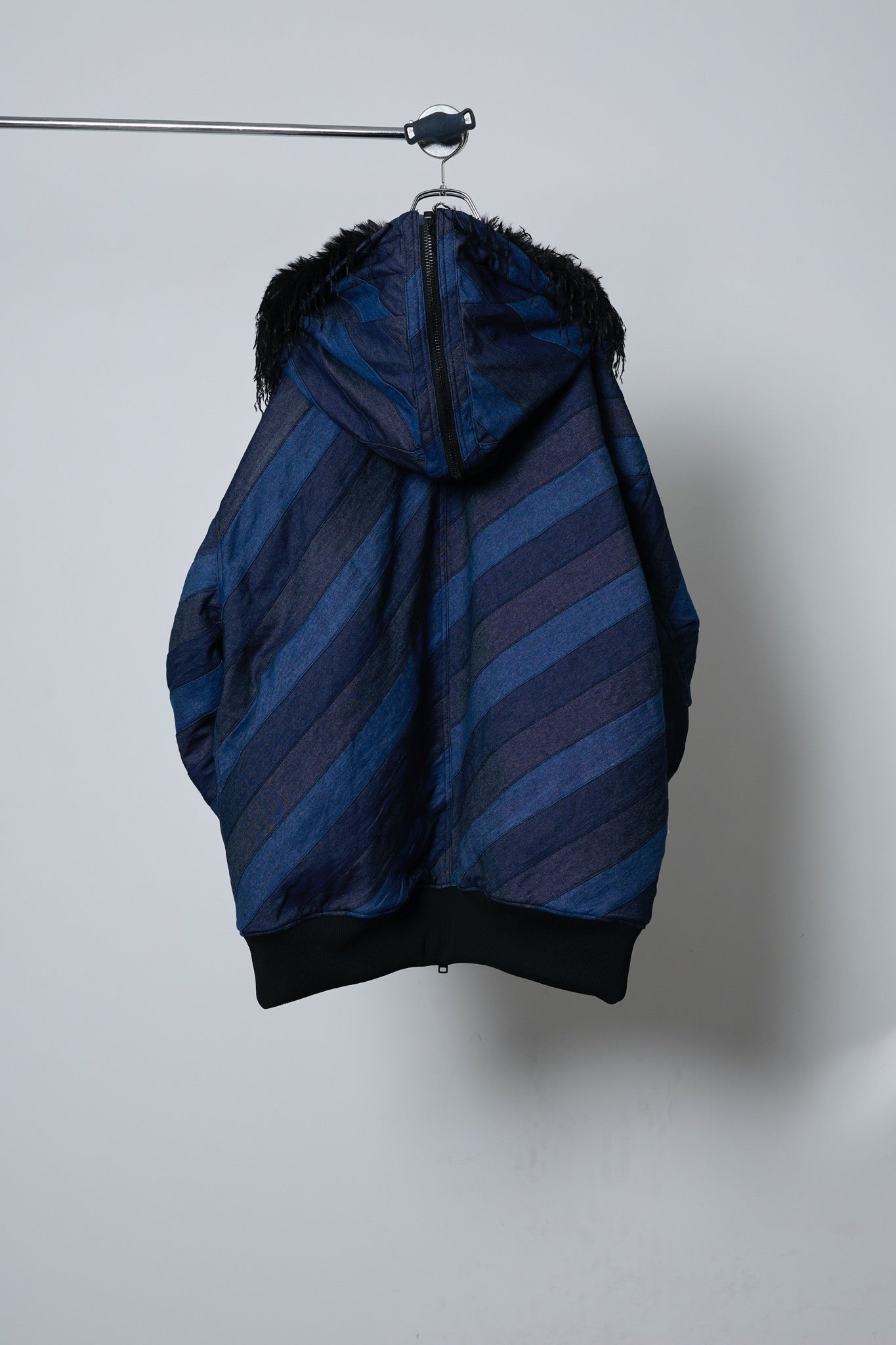 BODYSONG. / 先行予約 ROUND SILHOUETTE ARTISAN PATCHWORK N2B - NAVY