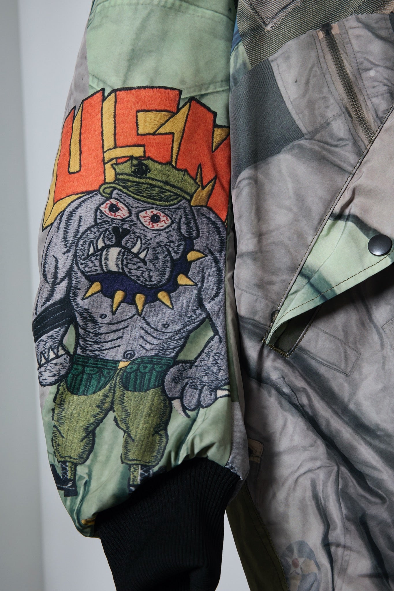 BODYSONG. / 先行予約 ROUND SILHOUETTE TROMPE L'OEIL N2B JUV - KHAKI
