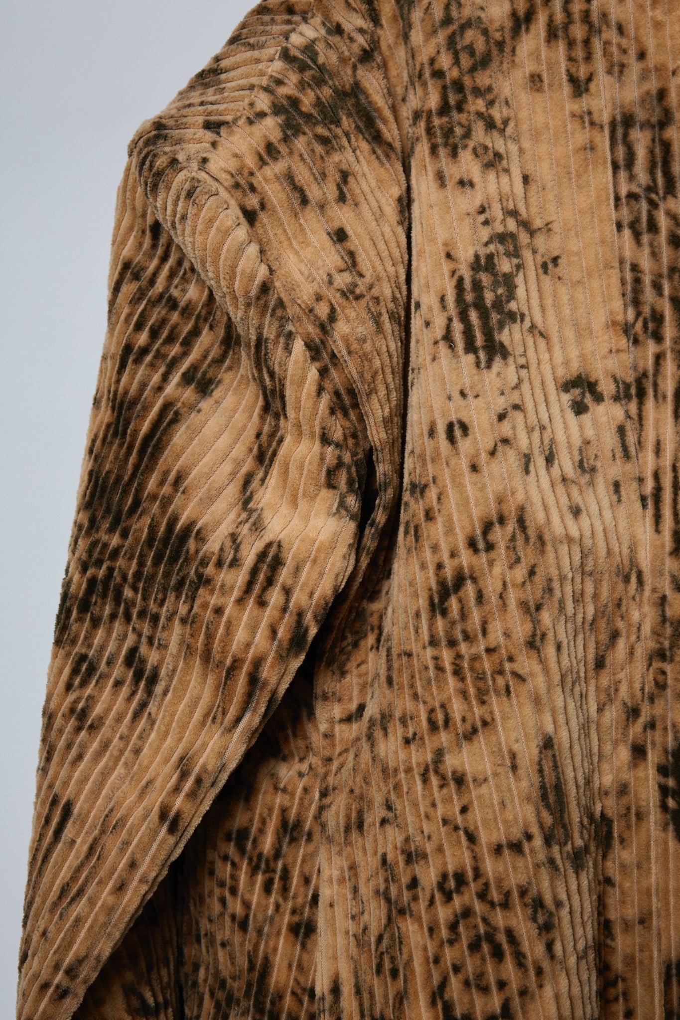 BODYSONG. / ROUND SILHOUETTE SHORT JK DYE BLEACH - BROWN