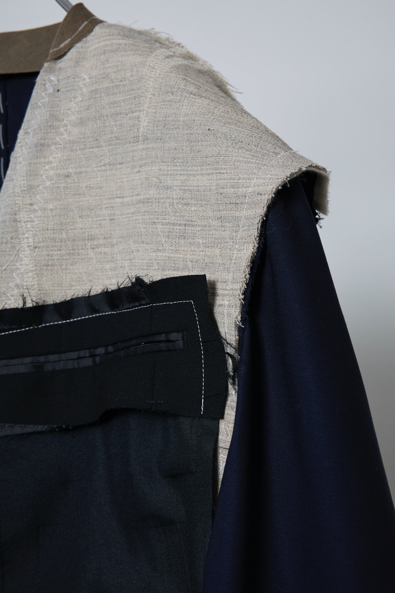 BODYSONG. / 先行予約 INSIDE-OUT BASTING STITCH JK - NAVY