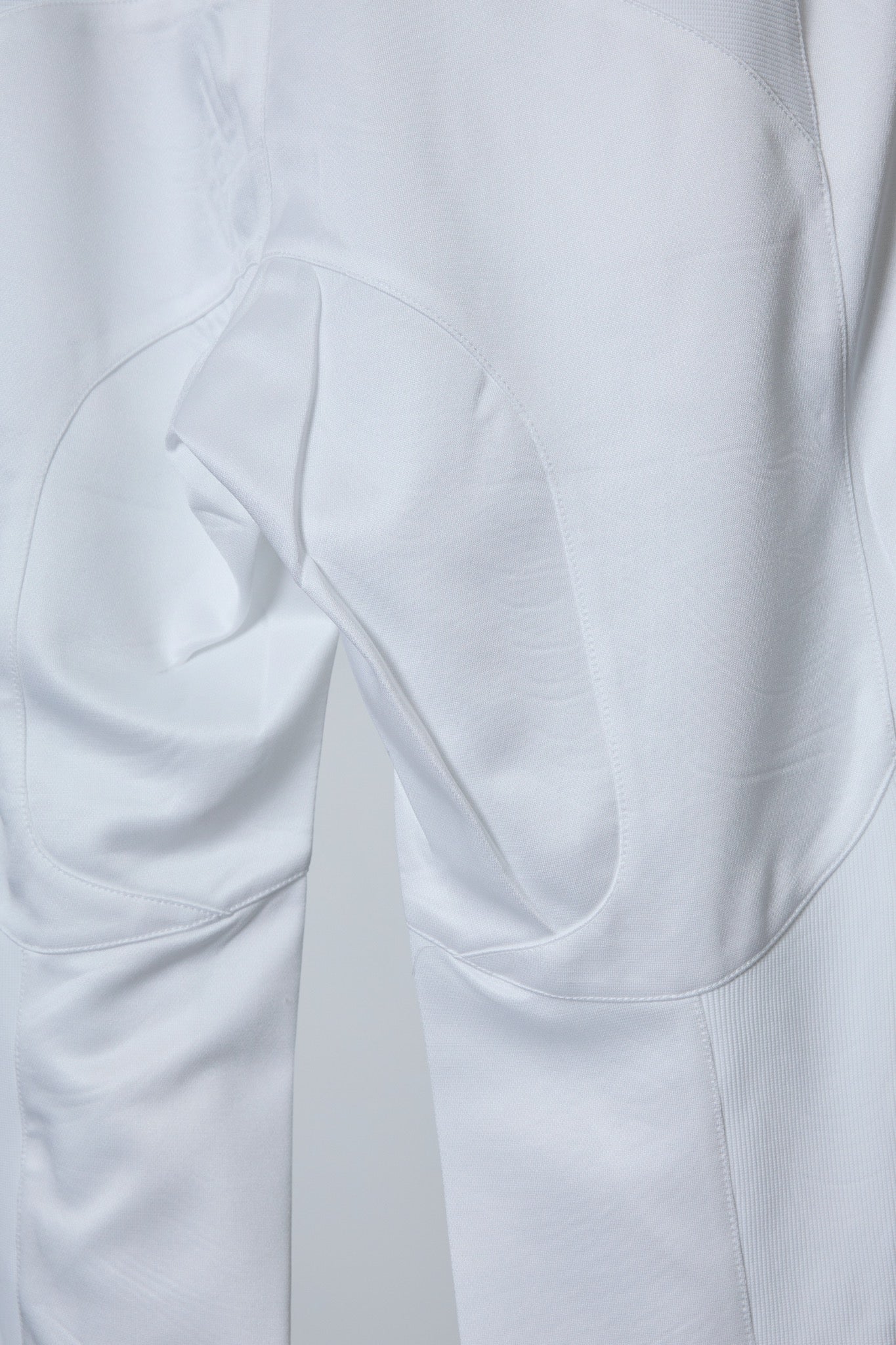 BODYSONG. / 先行予約 SOCCER/STAR TR - WHITE