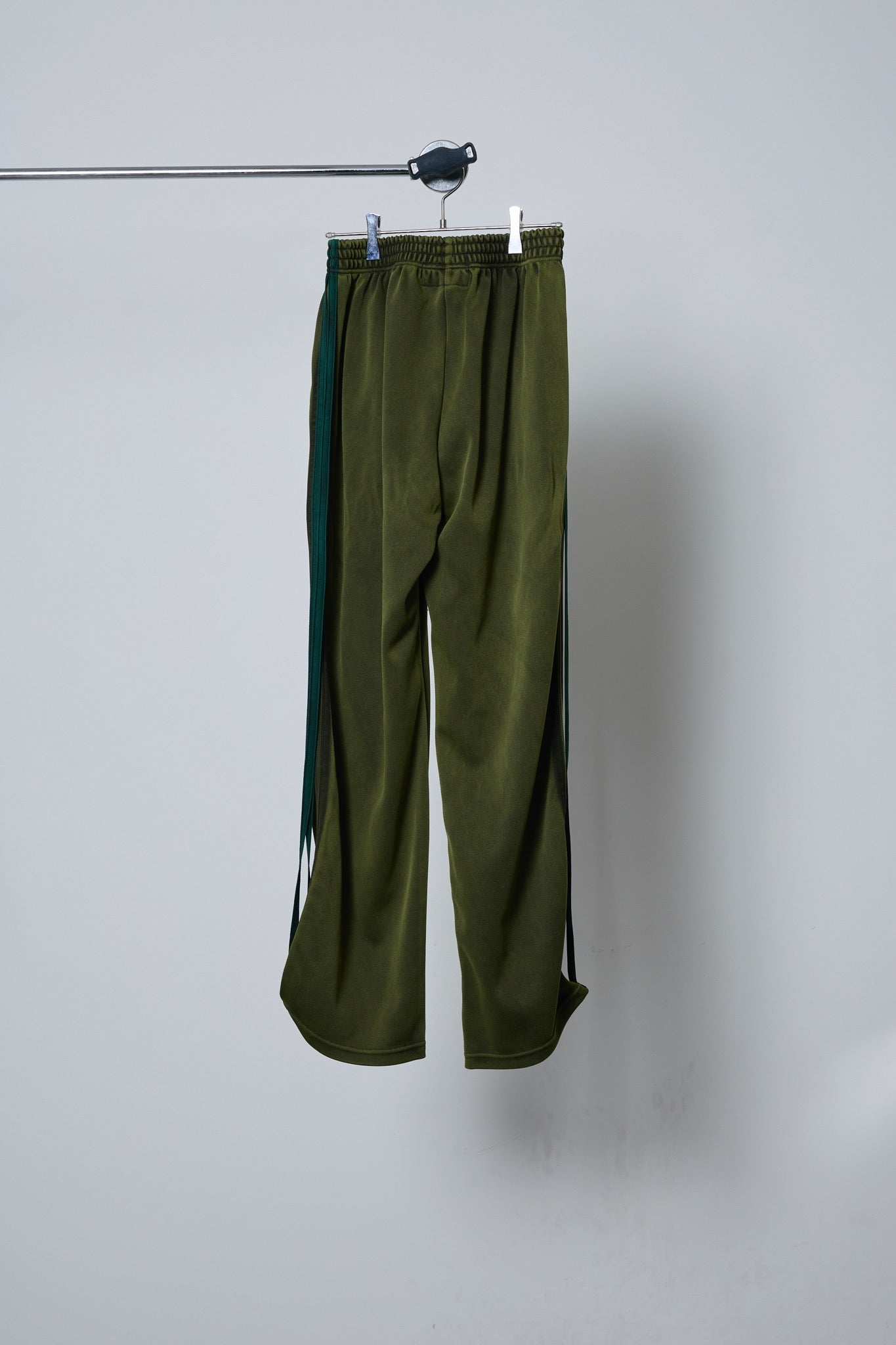 BODYSONG. / 先行予約 PIGMENT TRACKP F25 - GREEN