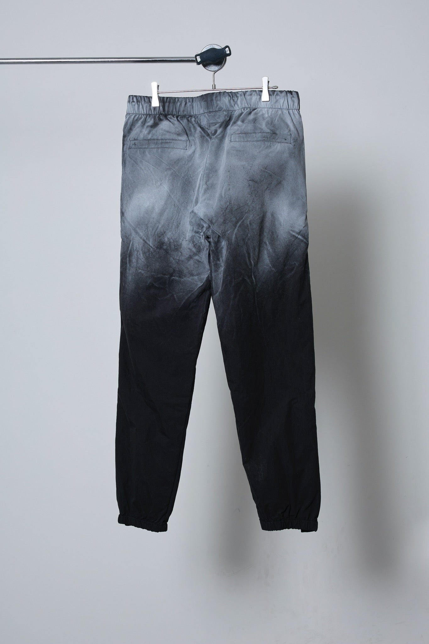 BODYSONG. / 先行予約 SPRAY PIGMENT-DYED RESCUE PANTS - BLACK
