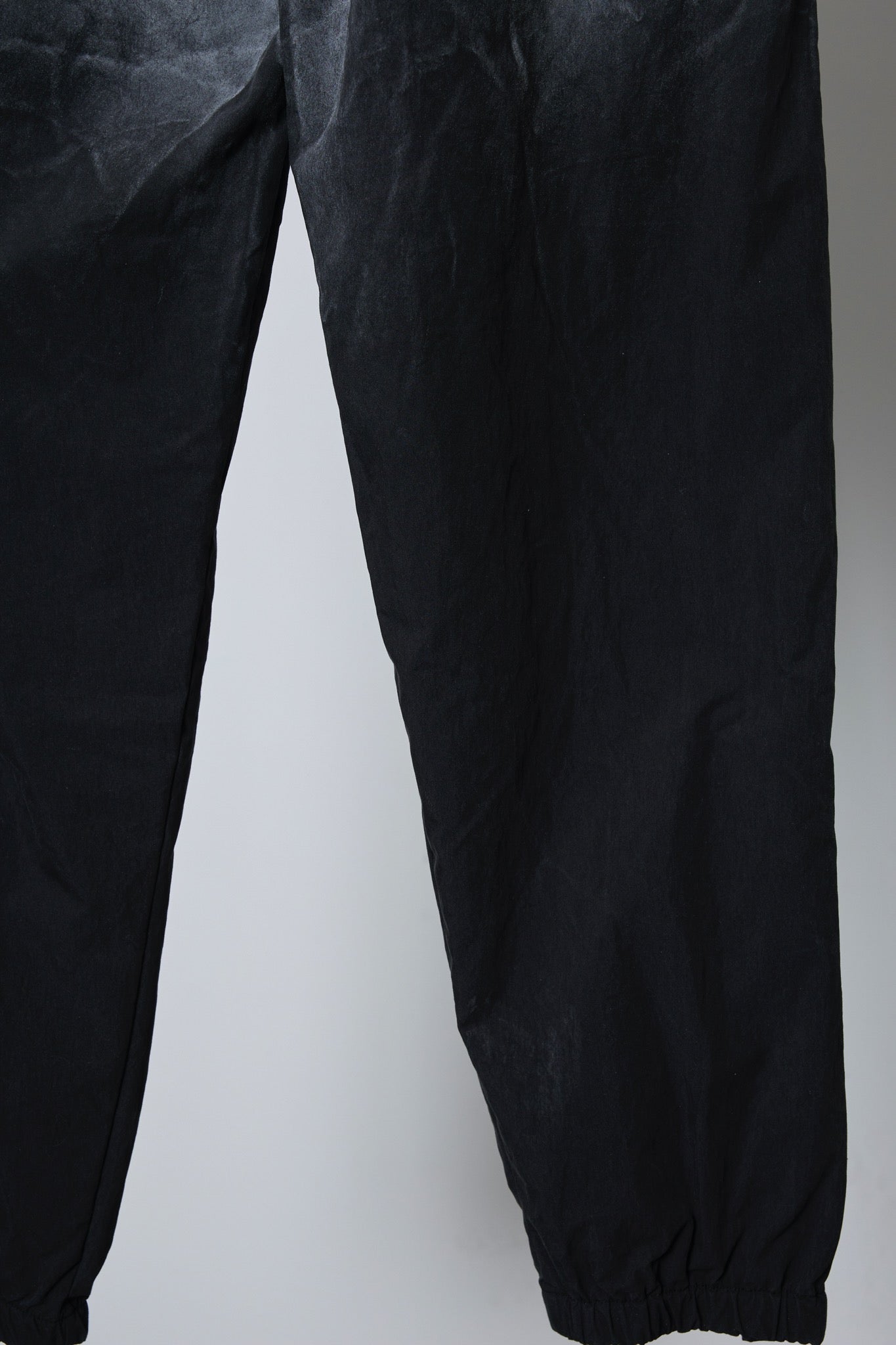 BODYSONG. / 先行予約 SPRAY PIGMENT-DYED RESCUE PANTS - BLACK