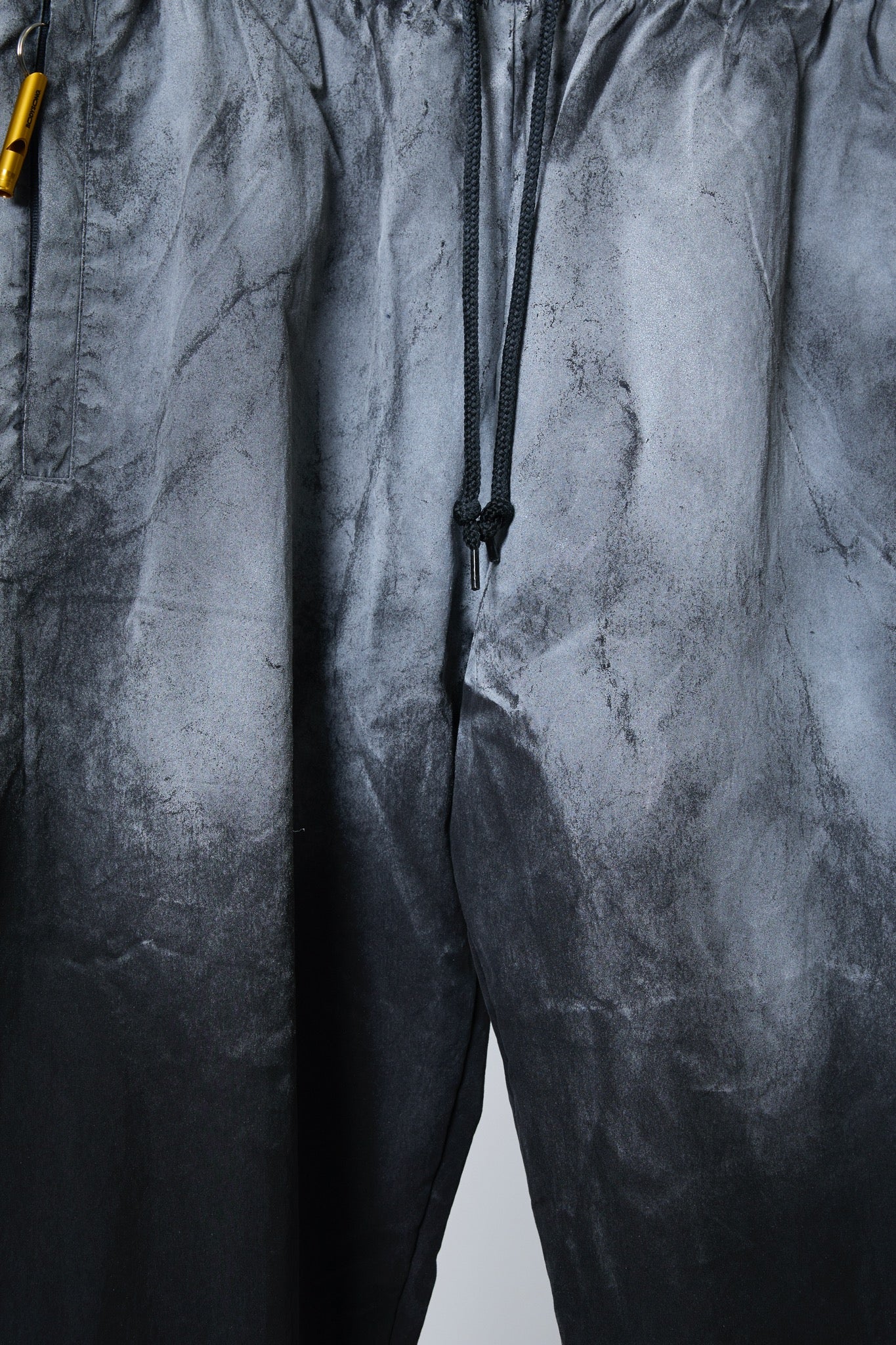 BODYSONG. / 先行予約 SPRAY PIGMENT-DYED RESCUE PANTS - BLACK