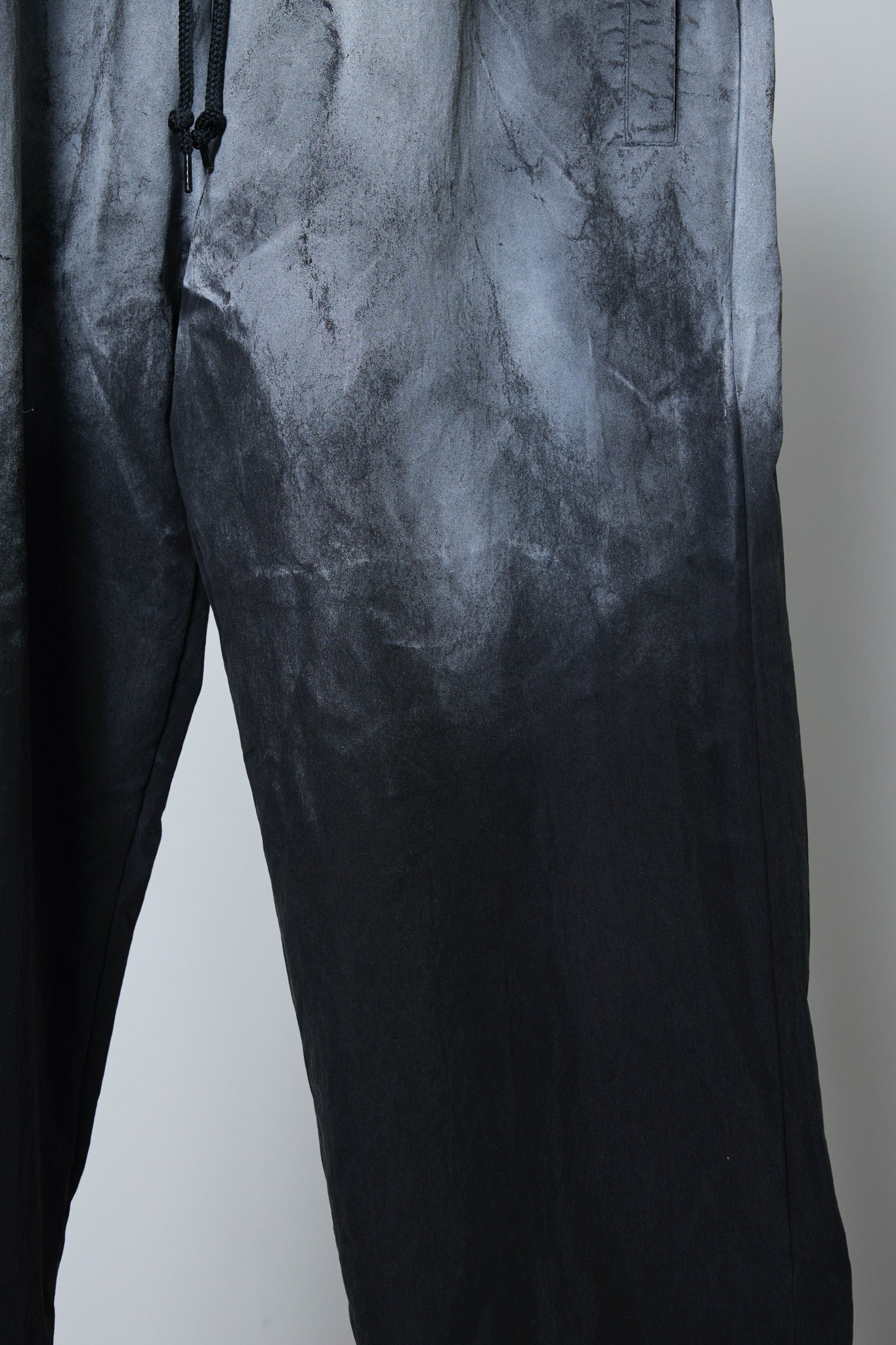 BODYSONG. / 先行予約 SPRAY PIGMENT-DYED RESCUE PANTS - BLACK