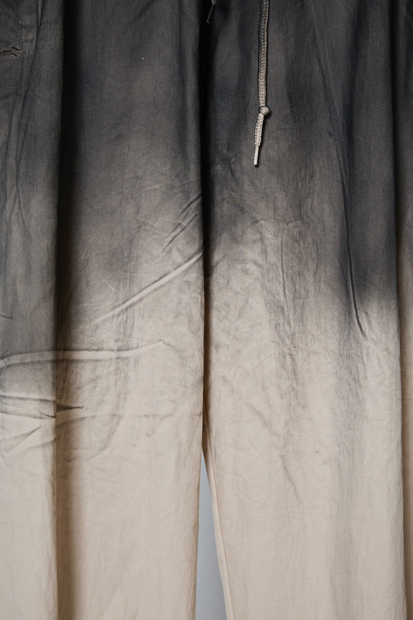 BODYSONG. / 先行予約 SPRAY PIGMENT-DYED RESCUE PANTS - WHITE