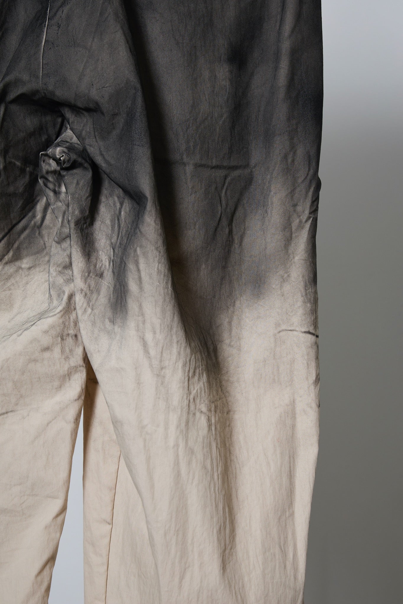 BODYSONG. / 先行予約 SPRAY PIGMENT-DYED RESCUE PANTS - WHITE