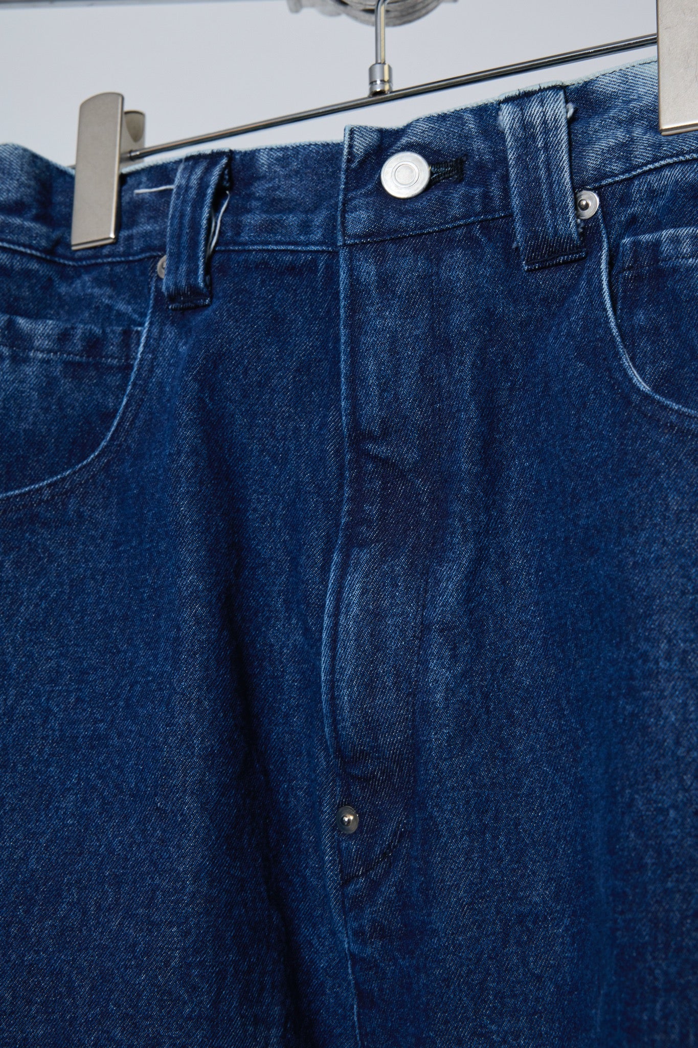 BODYSONG. / 先行予約 3D CUT DENIM IRREGULAR BLEACH - MAVY