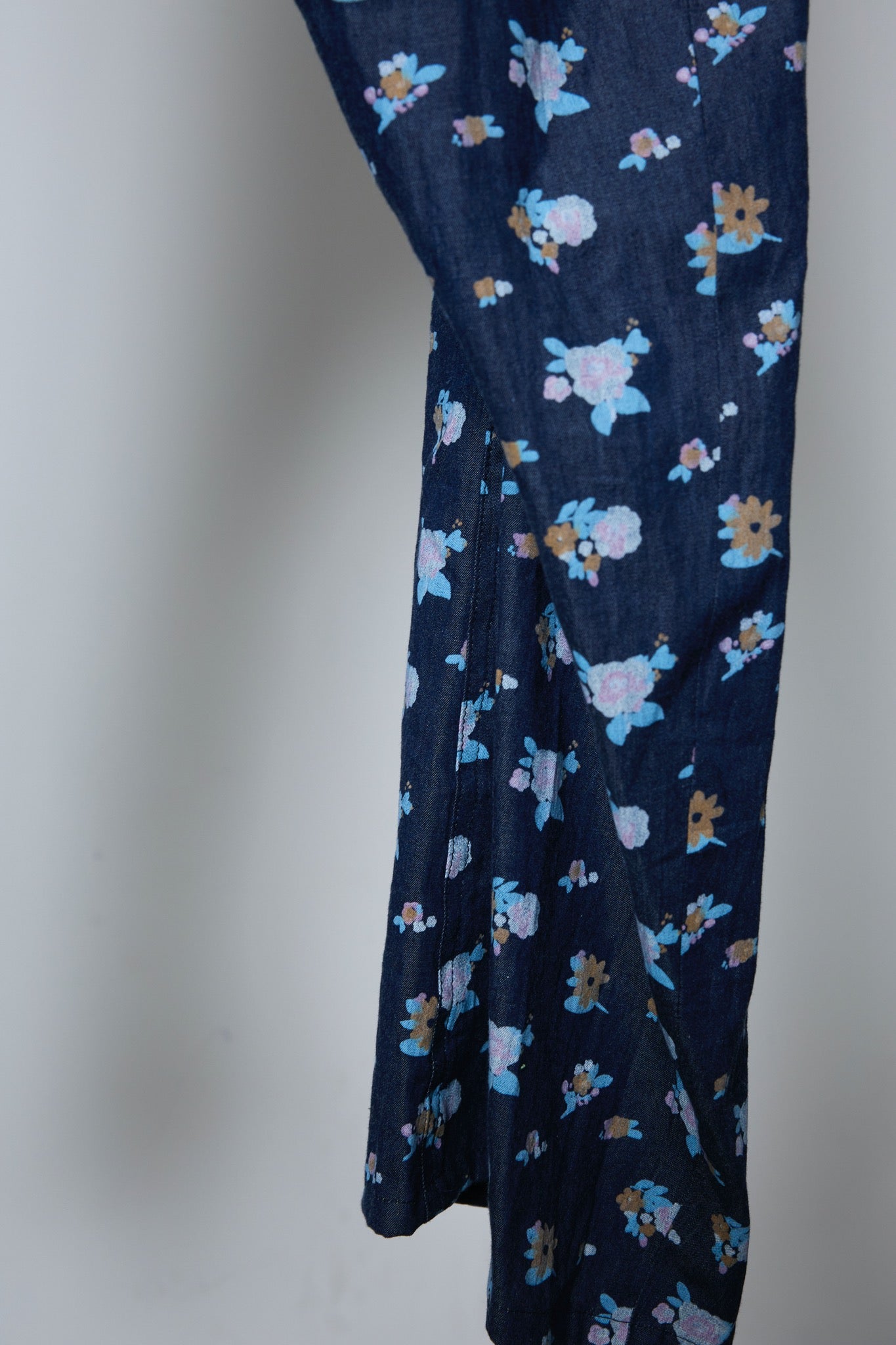 BODYSONG. / 先行予約 3D CUT FLORAL DENIM - NAVY