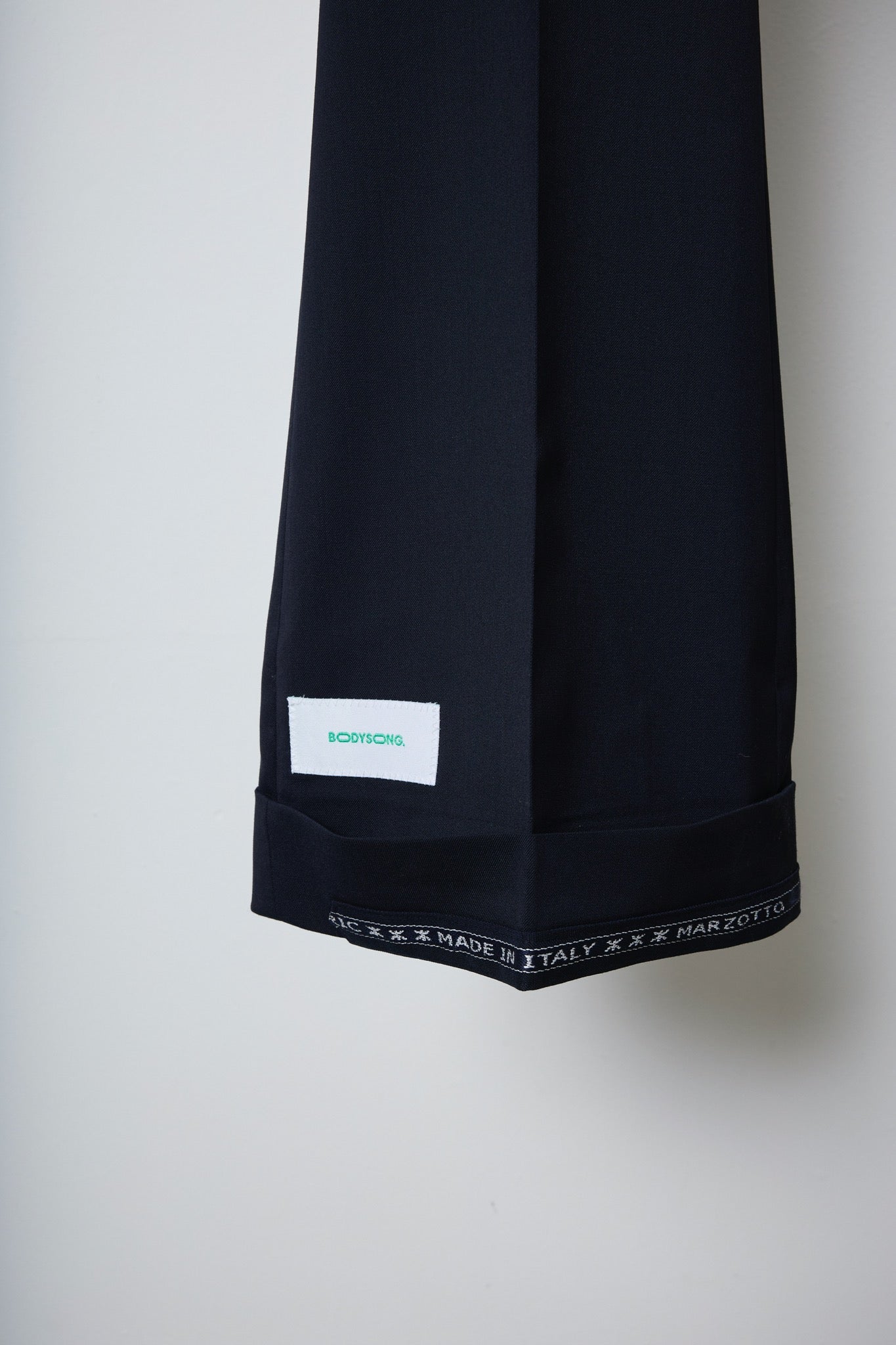 BODYSONG. / 先行予約 FLARE LAYERED SLACKS LUXE - NAVY