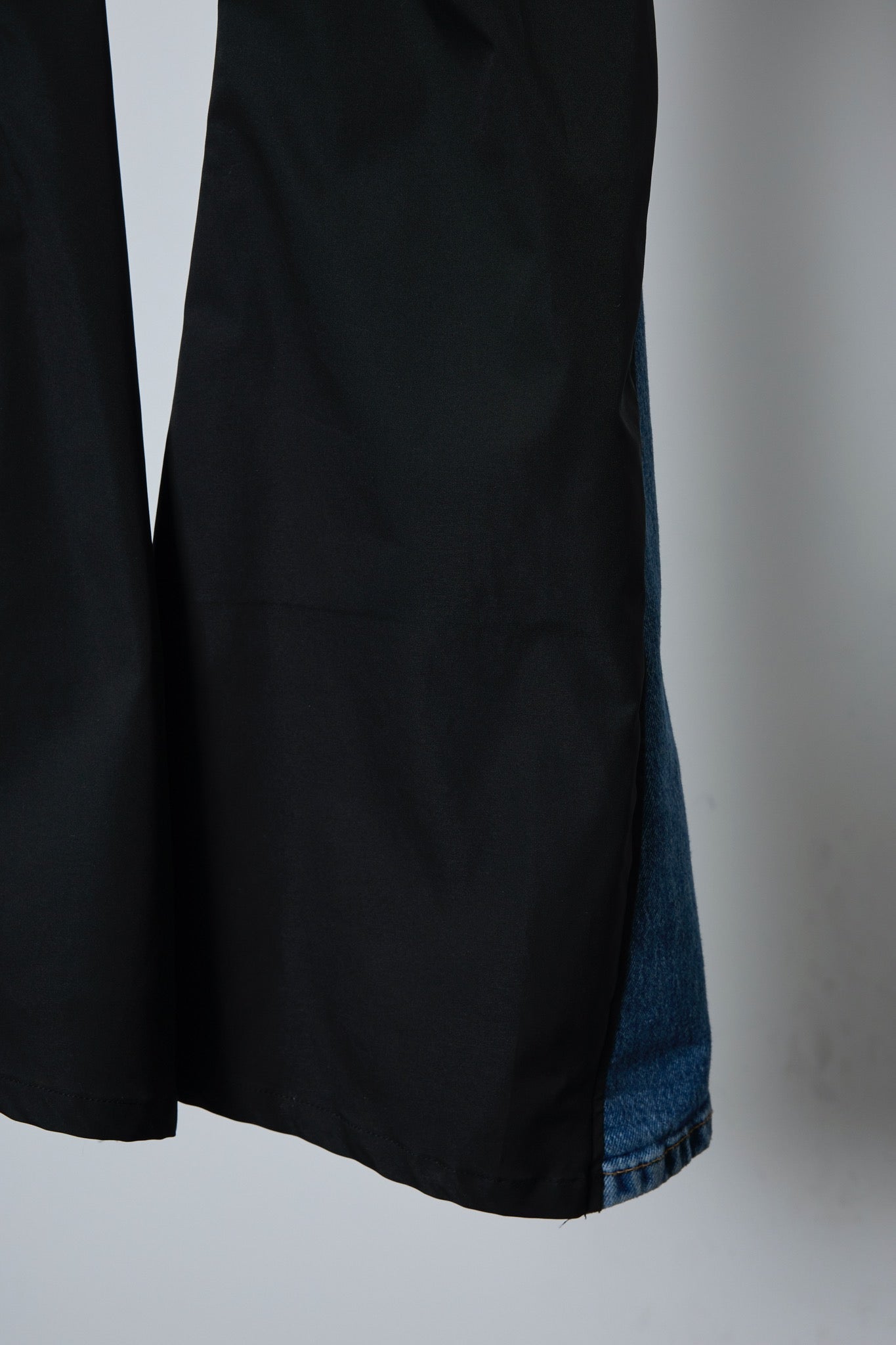 BODYSONG. / 先行予約 RECONSTRUCTED BK FLARE PT - BLACK
