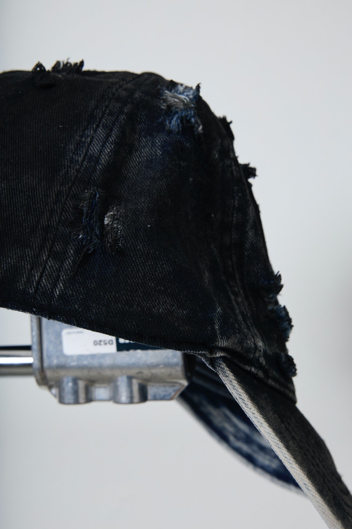 BODYSONG. / 先行予約 DAMAGED DENIM CAP THEME - BLACK
