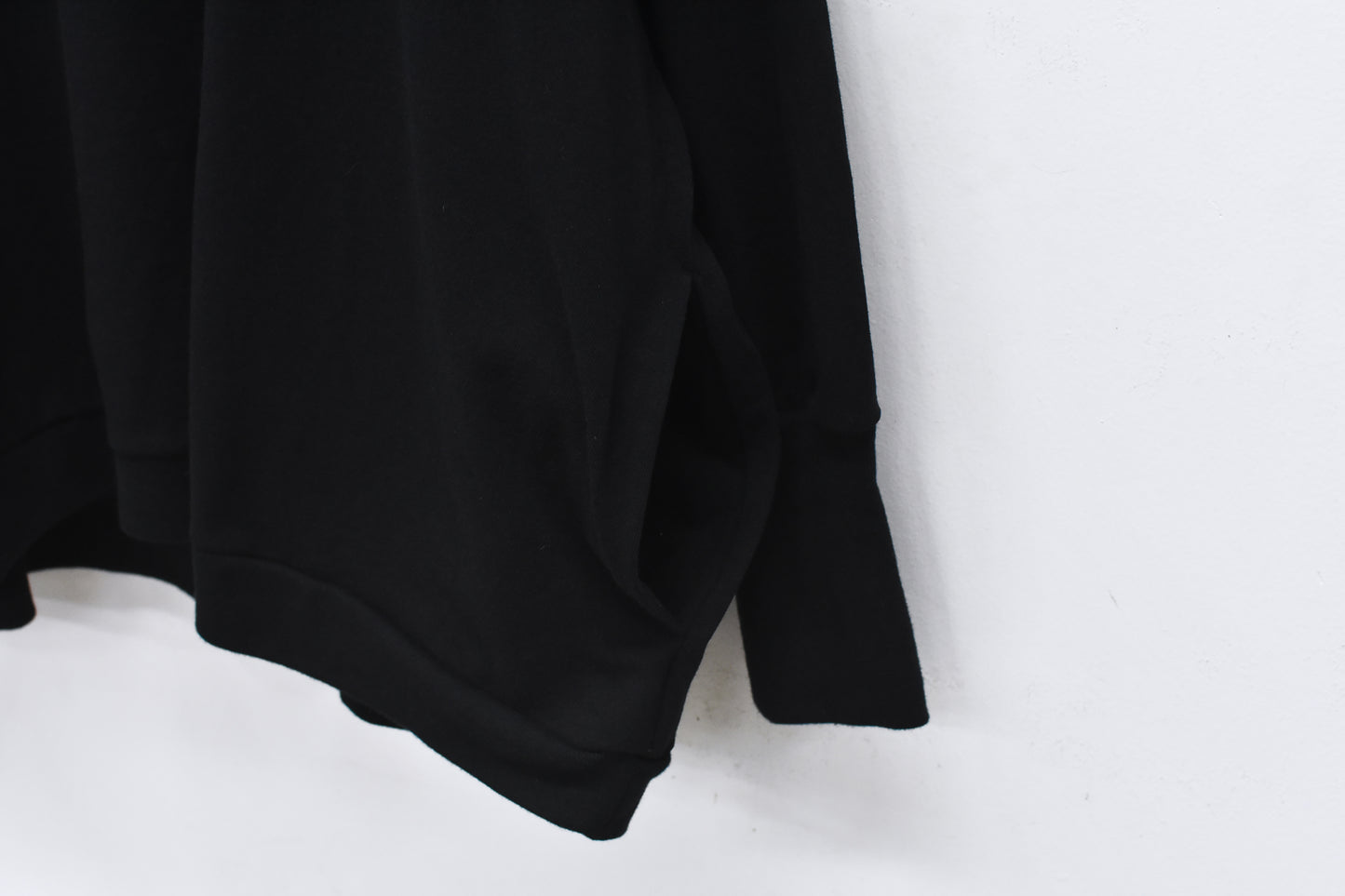BEDSIDEDRAMA / 先行予約 CHAO:S HEAD Wide Pullover - BLACK
