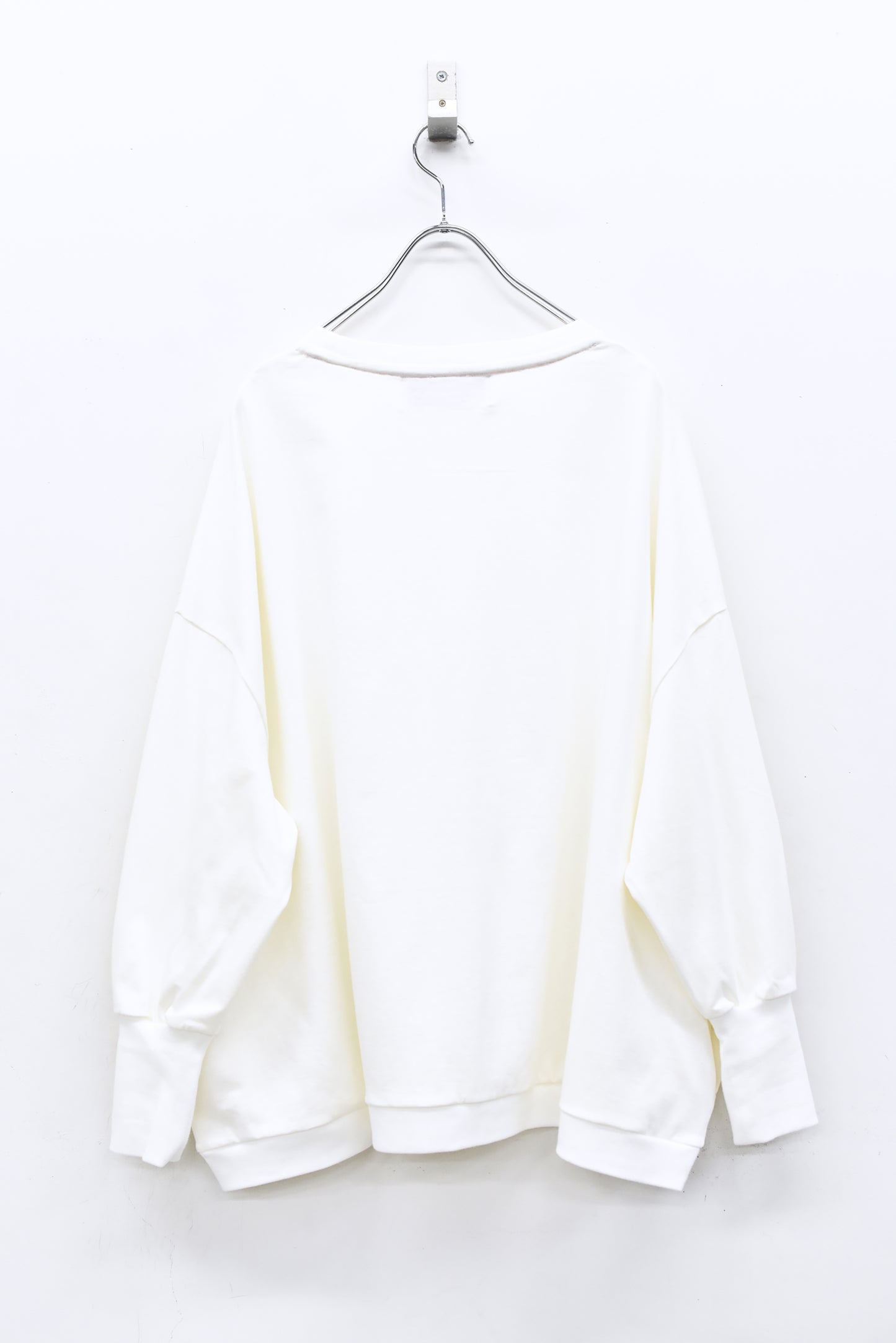 BEDSIDEDRAMA / 先行予約 CHAO:S HEAD Wide Pullover - WHITE