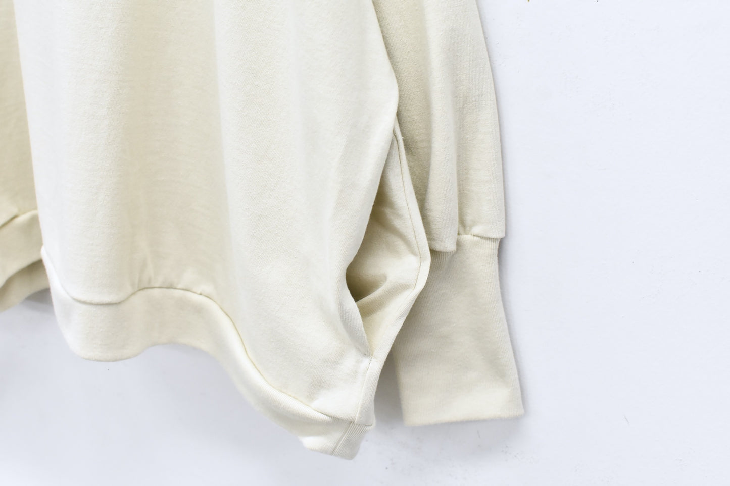 BEDSIDEDRAMA / 先行予約 YVES AND ADAM Wide Pullover - NATURAL