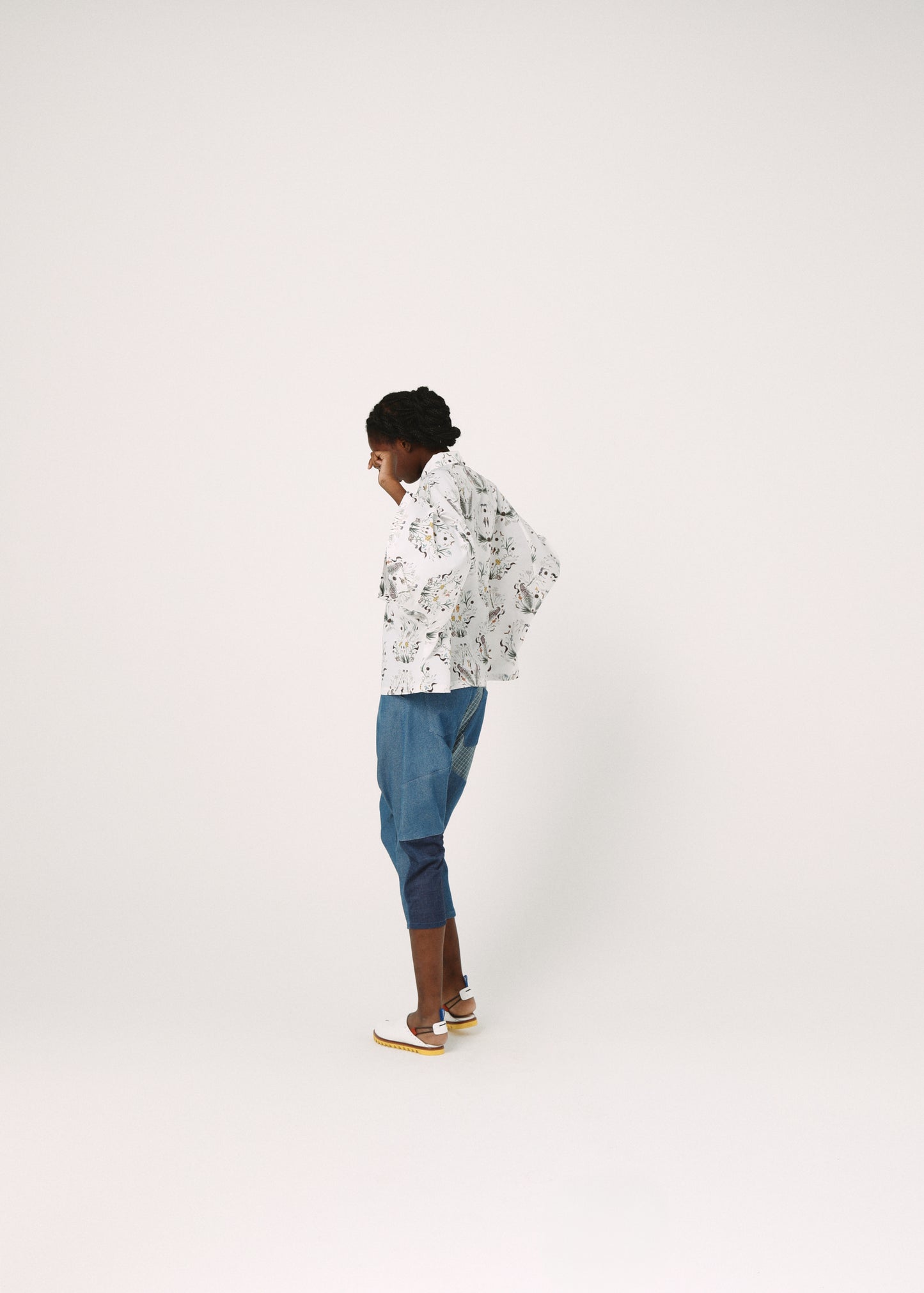 BEDSIDEDRAMA / Dance In The Garden Cape Shirt - NATURAL