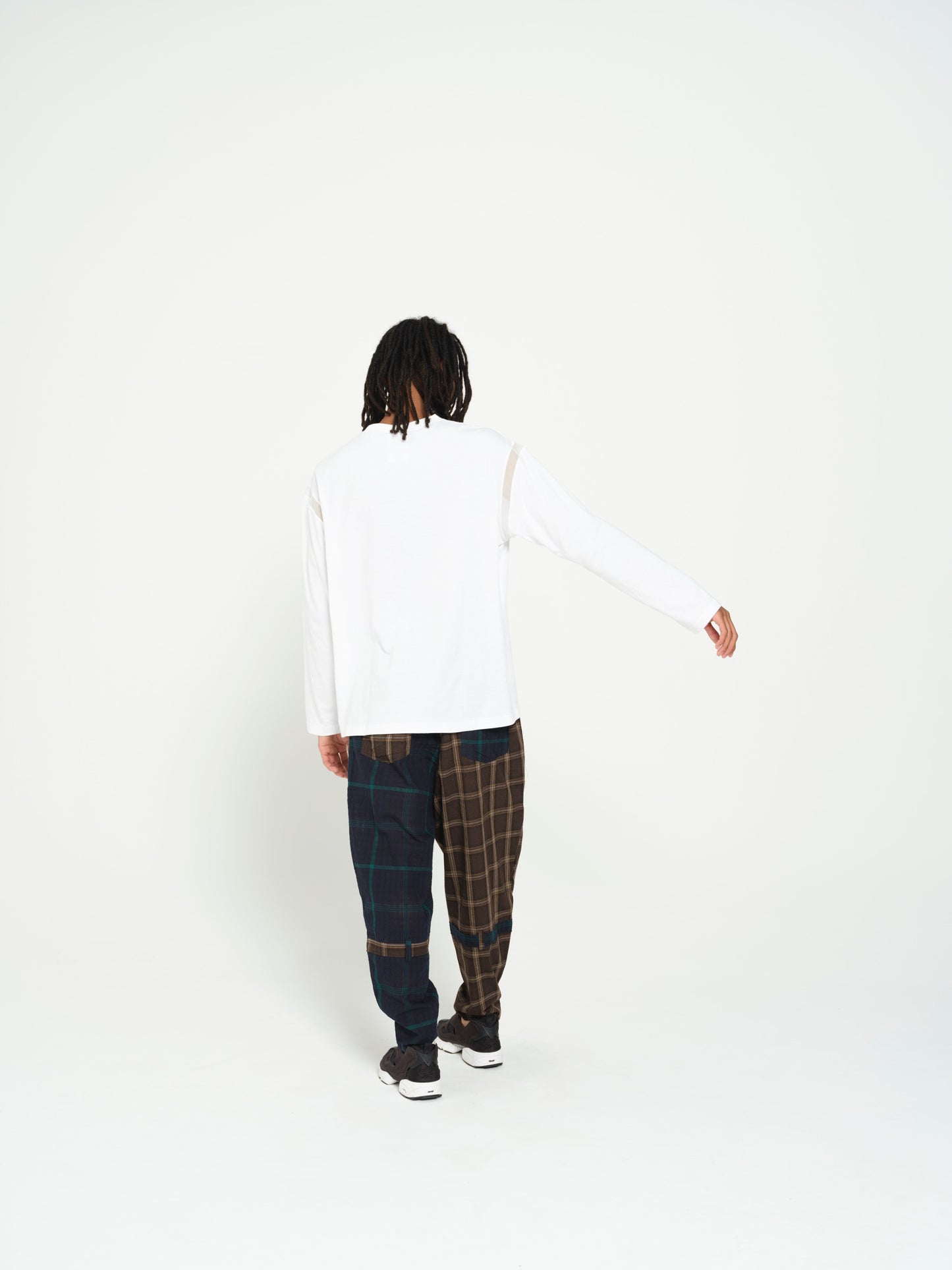 STOF / WORLD ORDER SAMUE L/S T-SHIRT