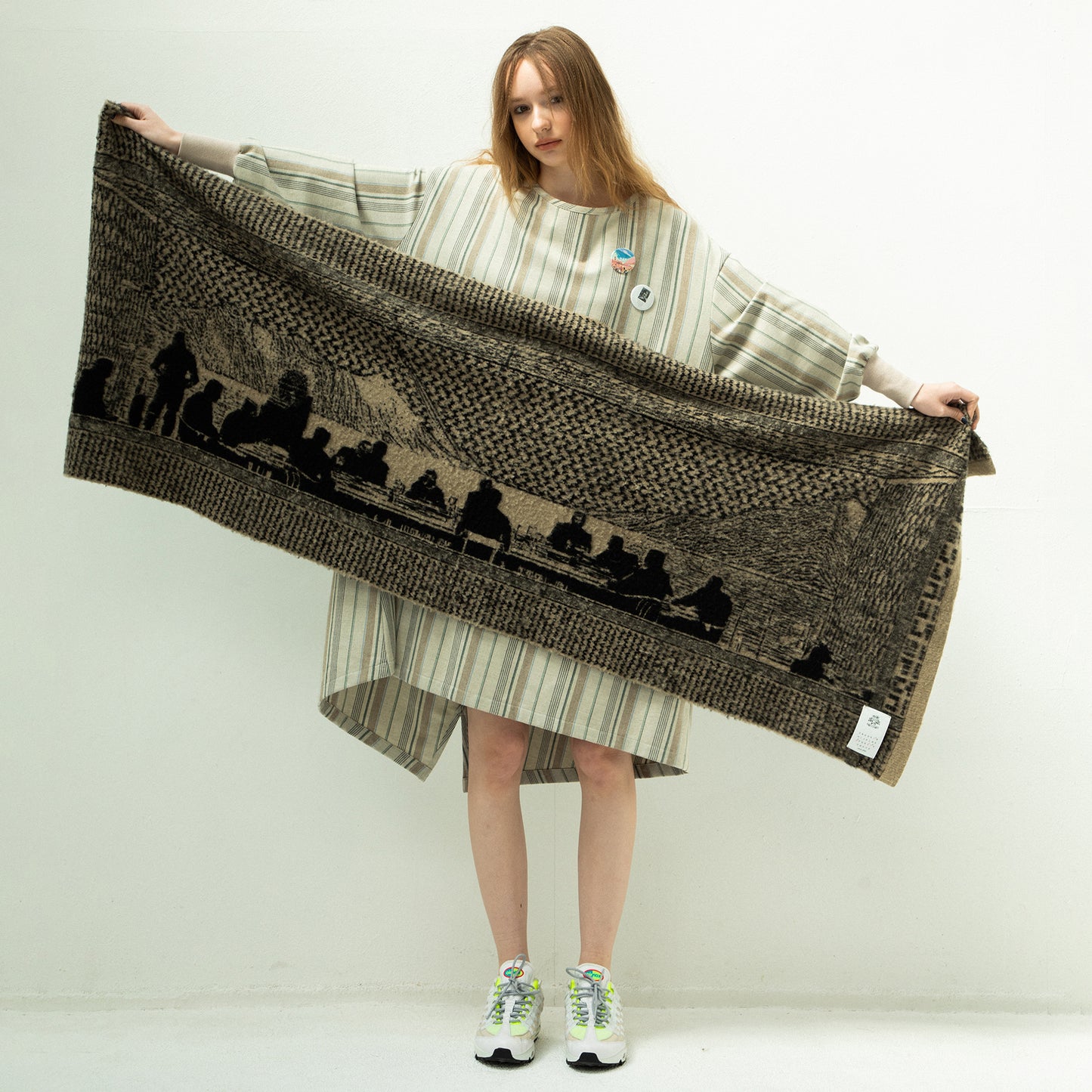 STOF / 先行予約 STAR SCHMUG STOLE - BLACK