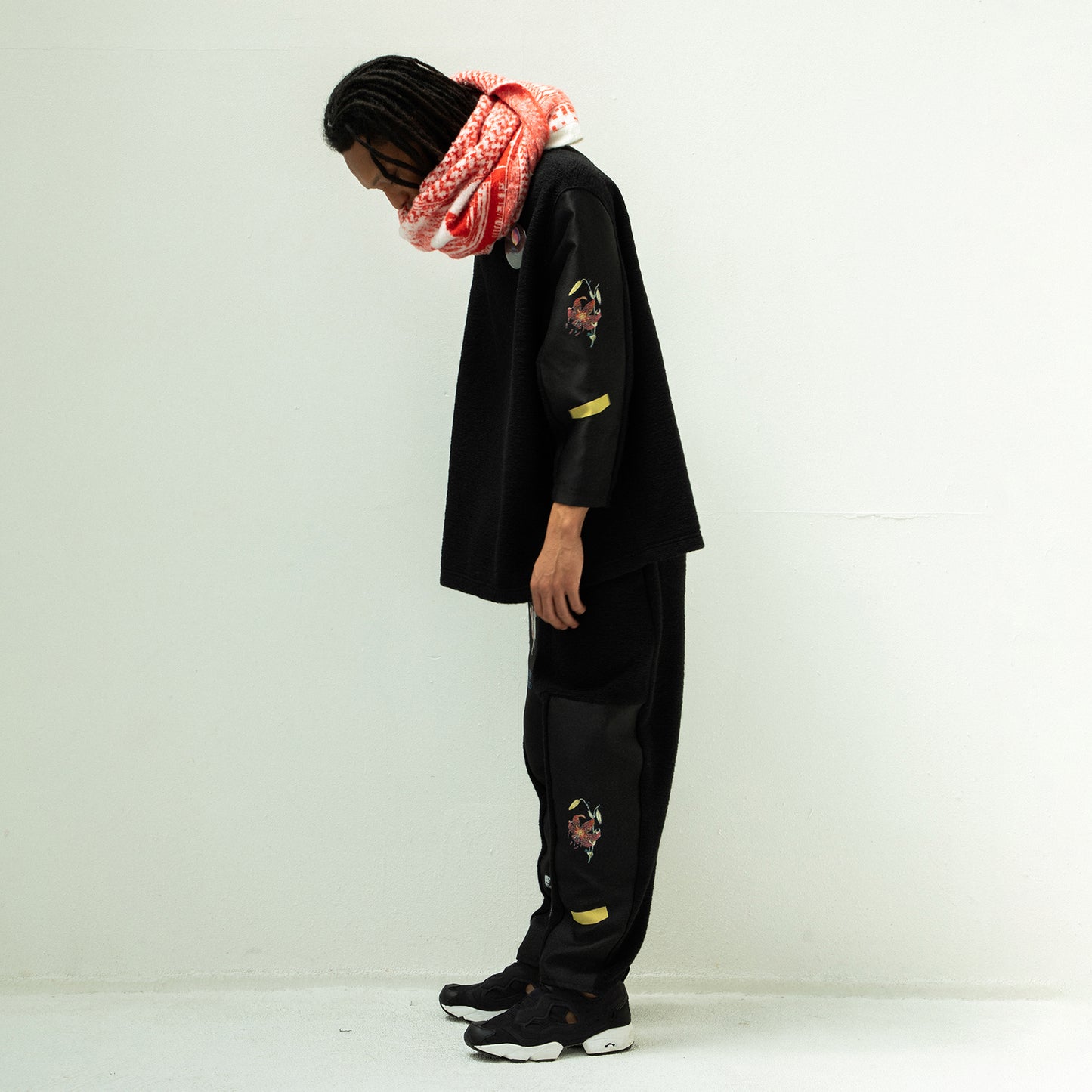 STOF / 先行予約 STAR SCHMUG STOLE - RED