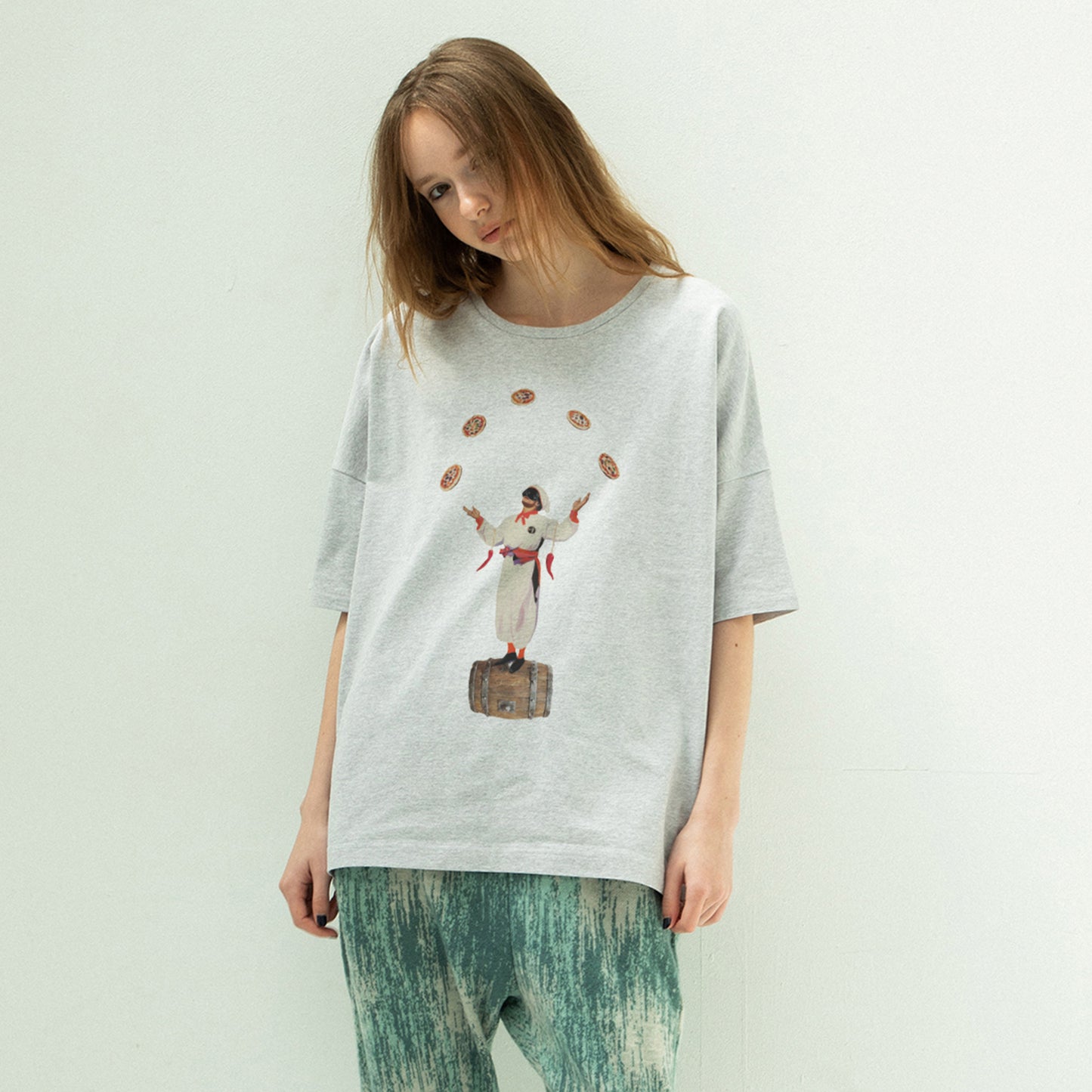 STOF / 先行予約 PIZZA OF LIFE T-SHIRT - OATMEAL