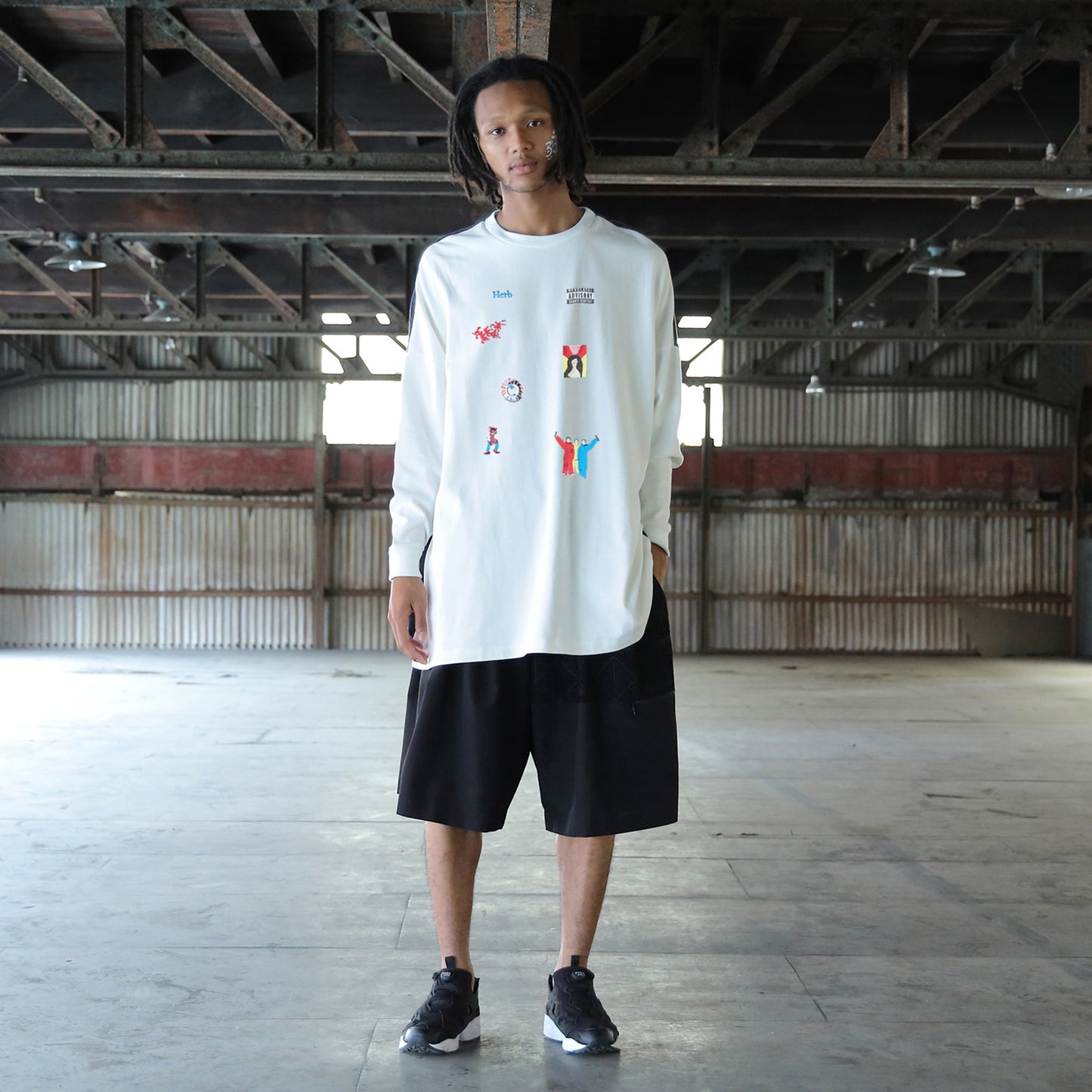 STOF / Edition Embroi L/S Tee - WHITE