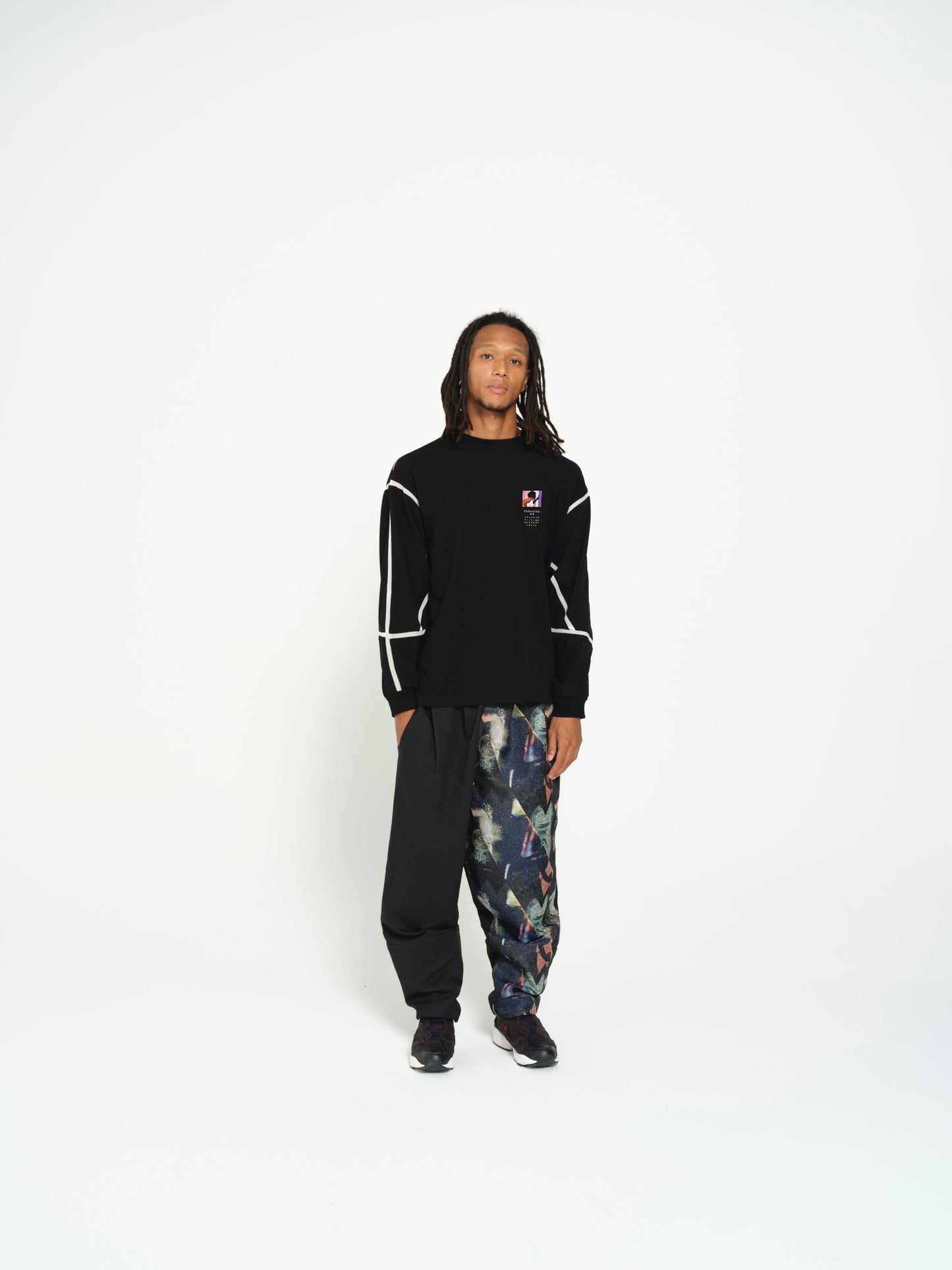 STOF / COMPLEXITY BORDER L/S TEE - BLACK