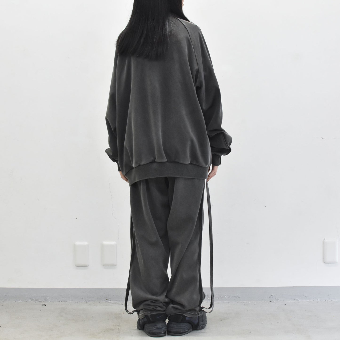 BODYSONG. / PIGMENT TRACKJ F25 - GREY