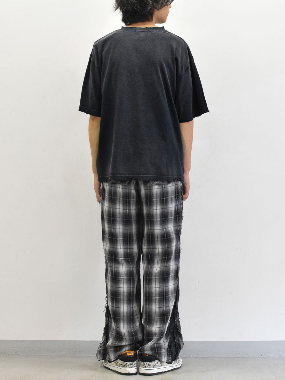 THE JEAN PIERRE / Signature Pigment dye Grunge Destroy SS TEE - FADE BLK