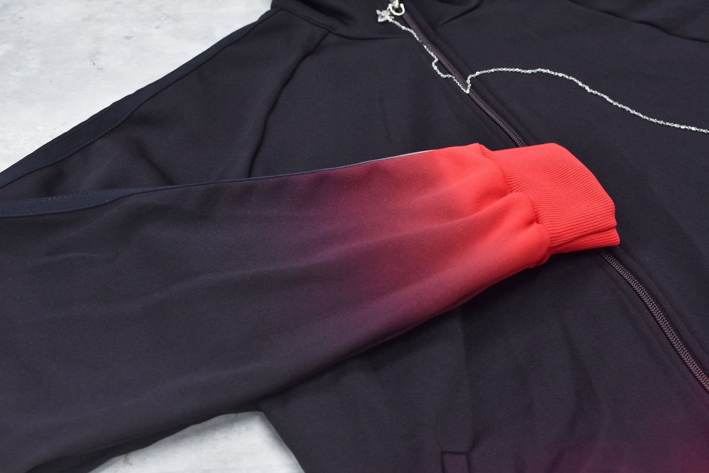 BODYSONG. / GRADIENT TRACKJ F25 - RED