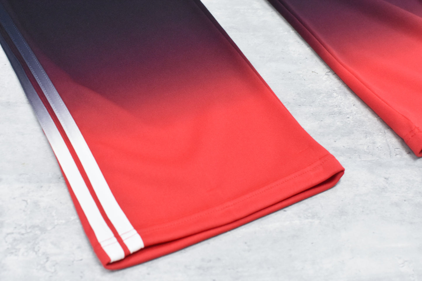 BODYSONG. / GRADIENT TRACKP F25 - RED