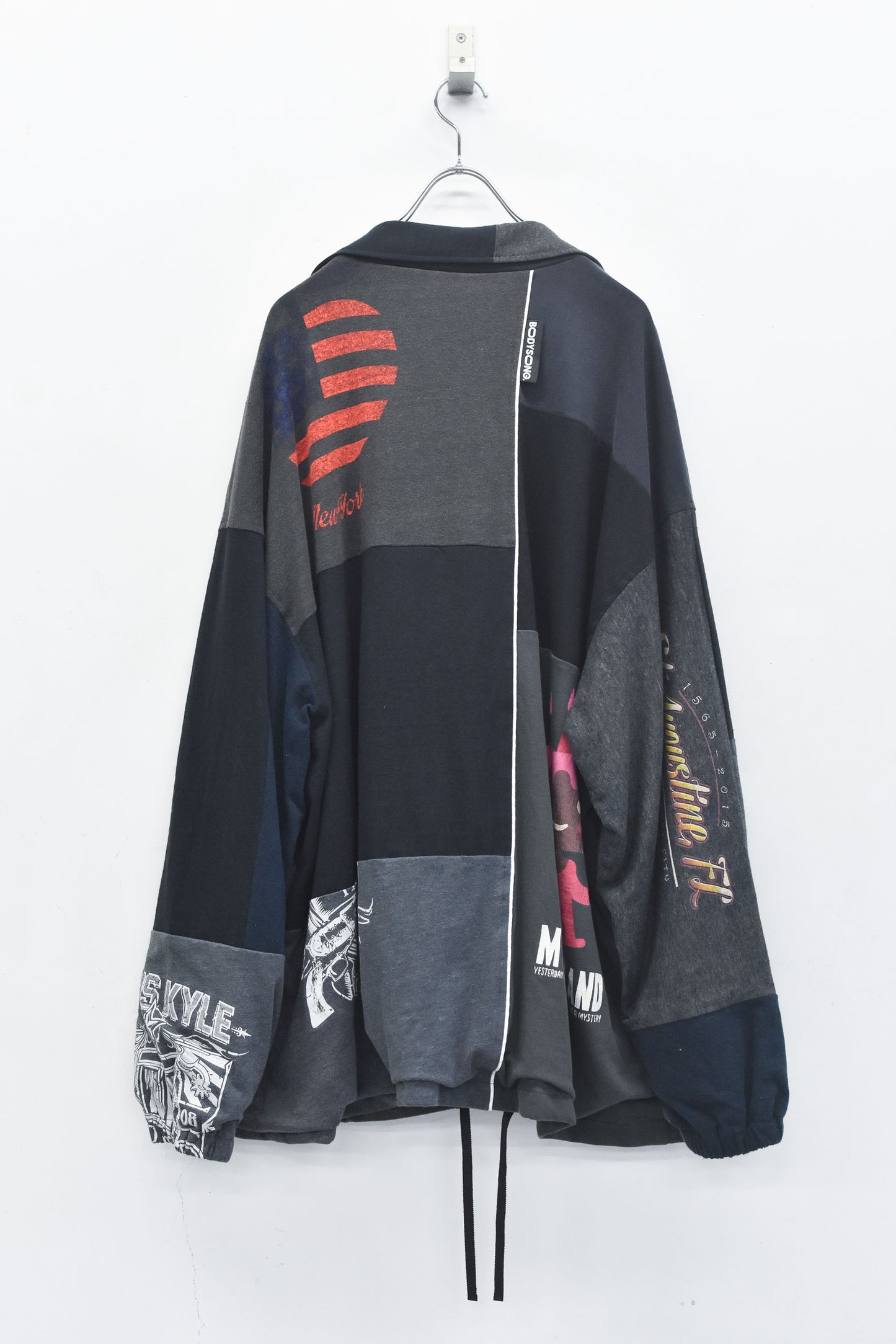 BODYSONG. / DECONSTRUCTED / RECONSTRUCTED VINTAGE T/COACH JACKET - BLACK
