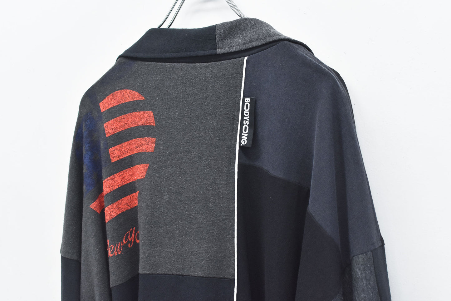 BODYSONG. / DECONSTRUCTED / RECONSTRUCTED VINTAGE T/COACH JACKET - BLACK