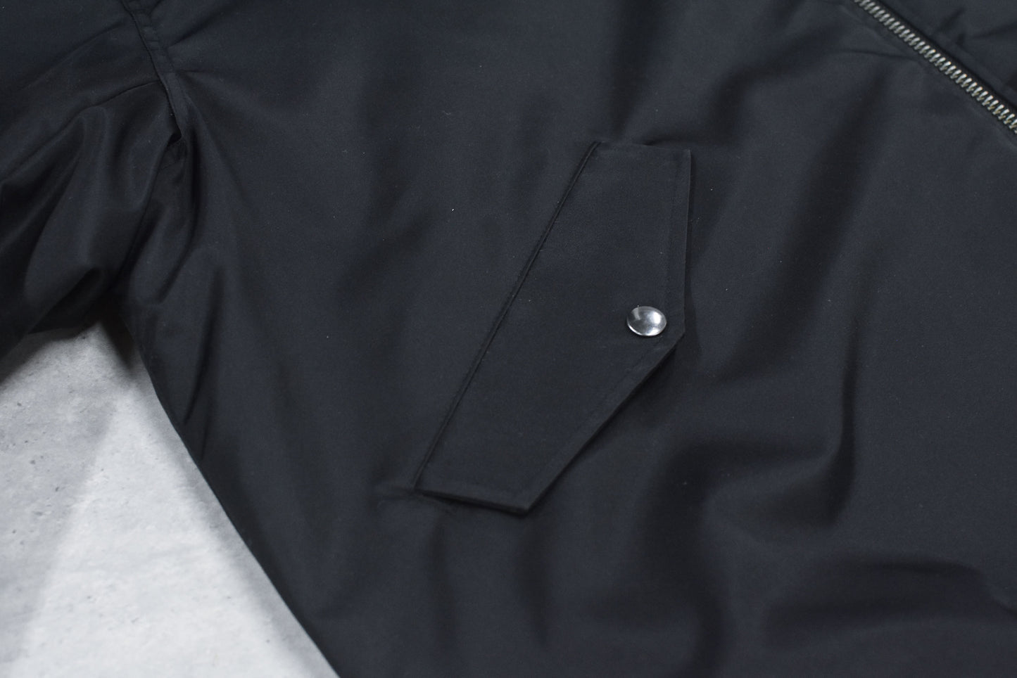 BODYSONG. / ROUND SILHOUETTE N2B - BLACK